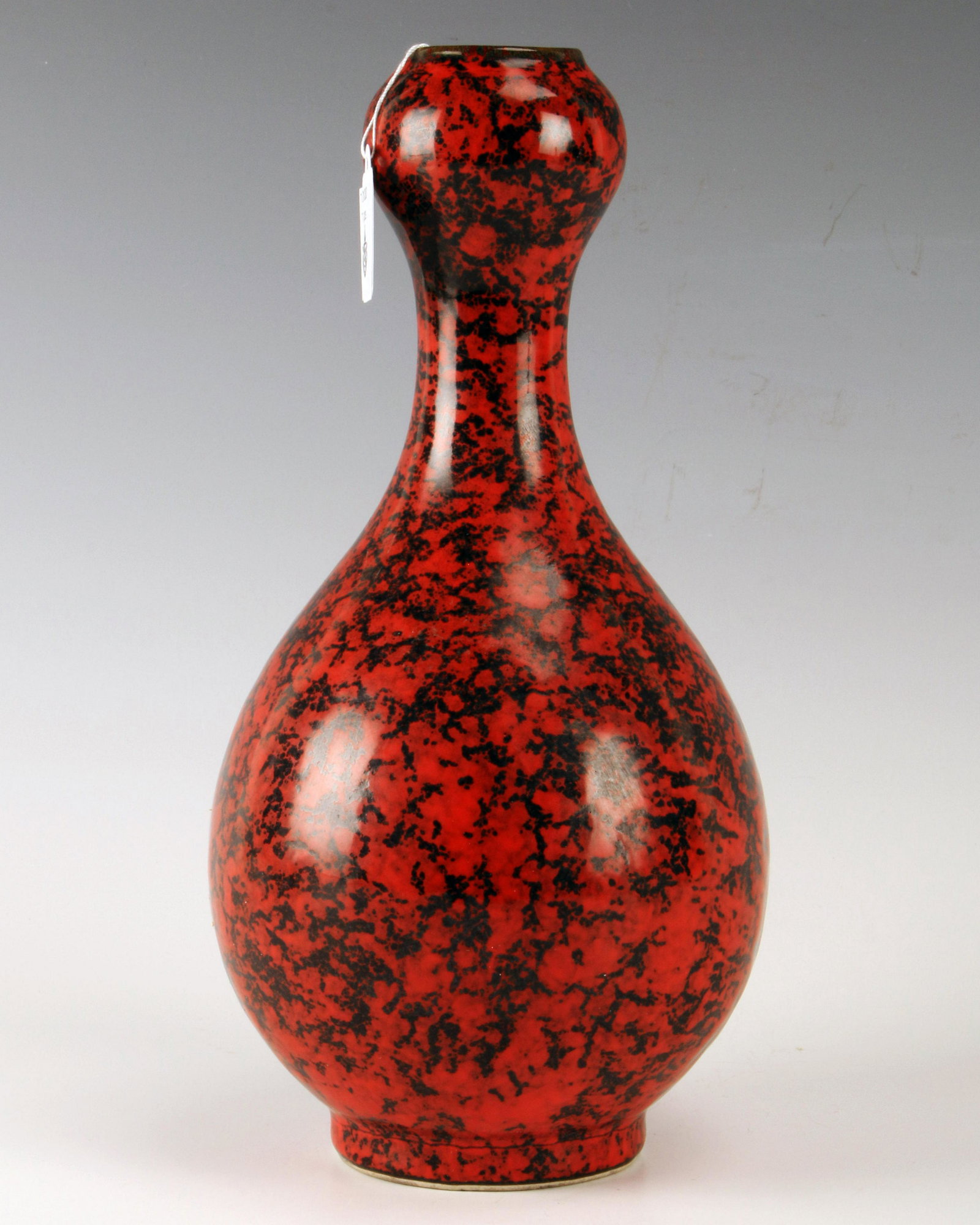 CHINESE RED & BLACK MOTTLED GLAZE VASE (1 of 6)