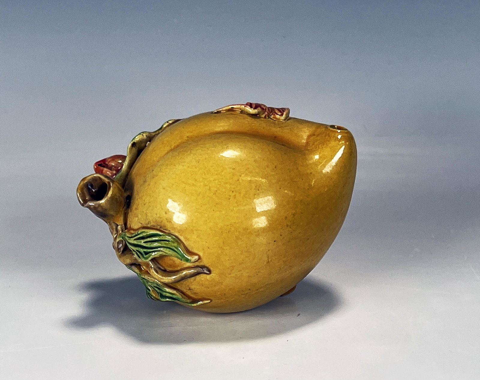 CHINESE YELLOW GLAZE PEACH WATER DROPPER: CHINESE YELLOW GLAZE PEACH WATER DROPPER Peach water dropper with bat and peach tree and fruit growing up the side 4 1/2" Shippin