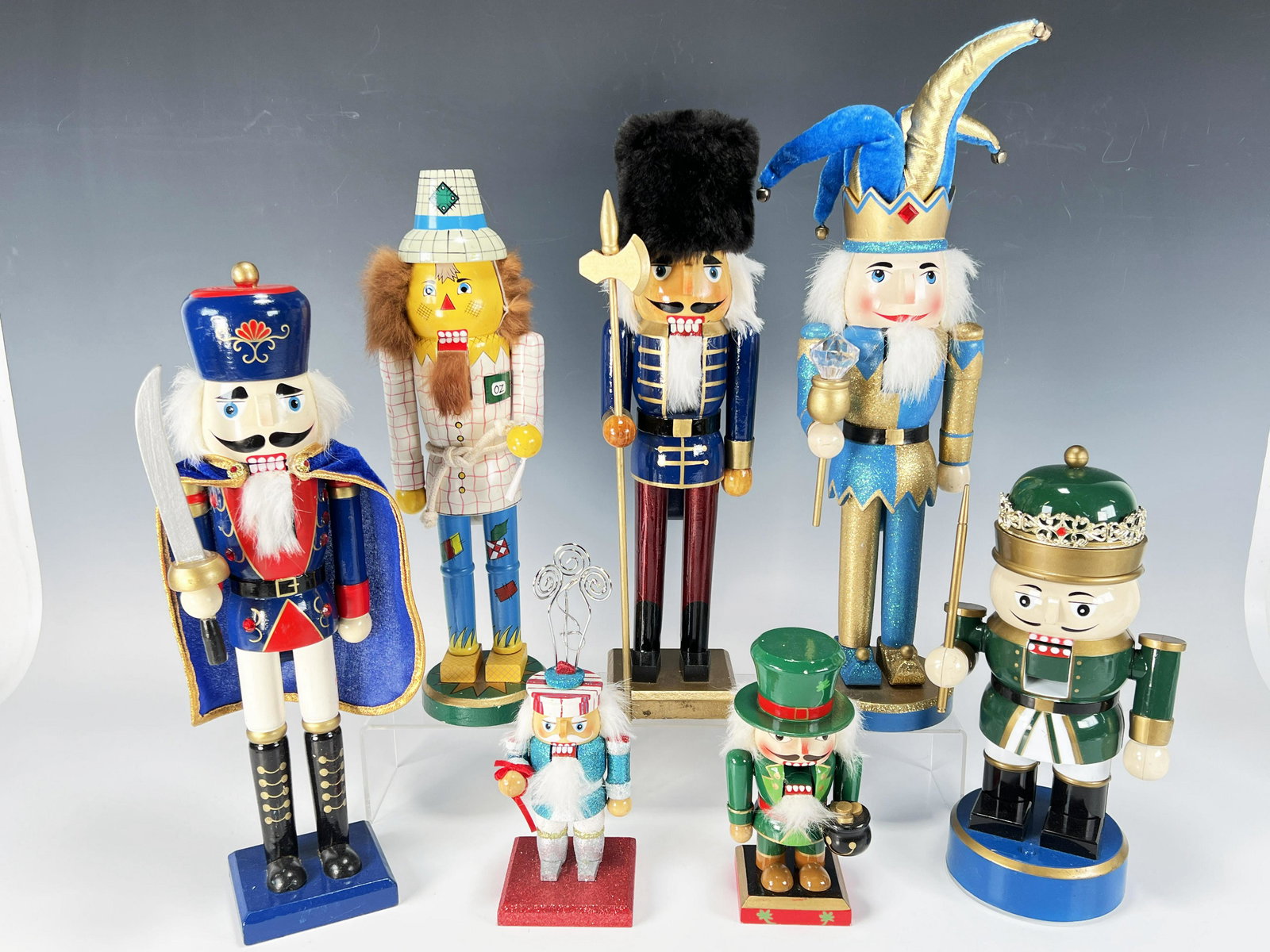 LOT OF NUTCRACKERS (1 of 5)