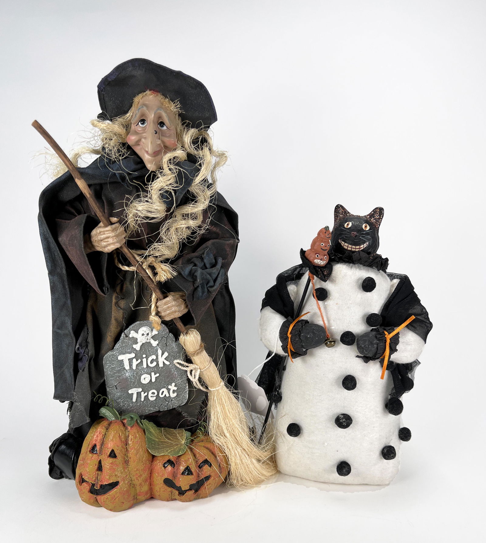 TWO HALLOWEEN DECORATION FIGURES (1 of 5)