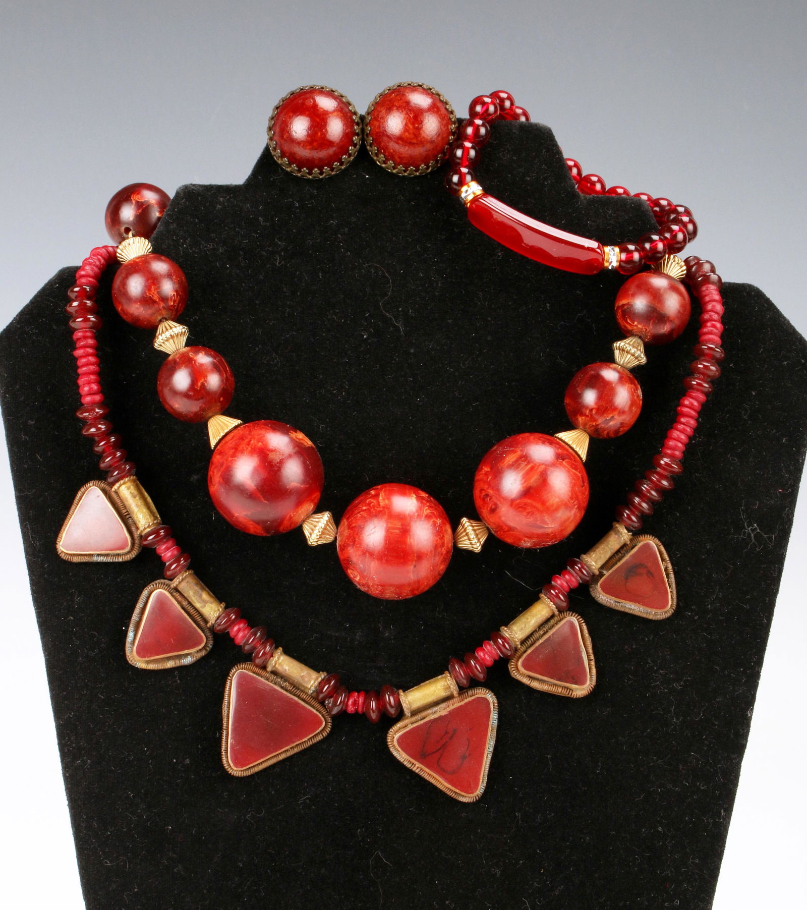 REVEL IN RED COSTUME JEWELRY LOT (1 of 3)