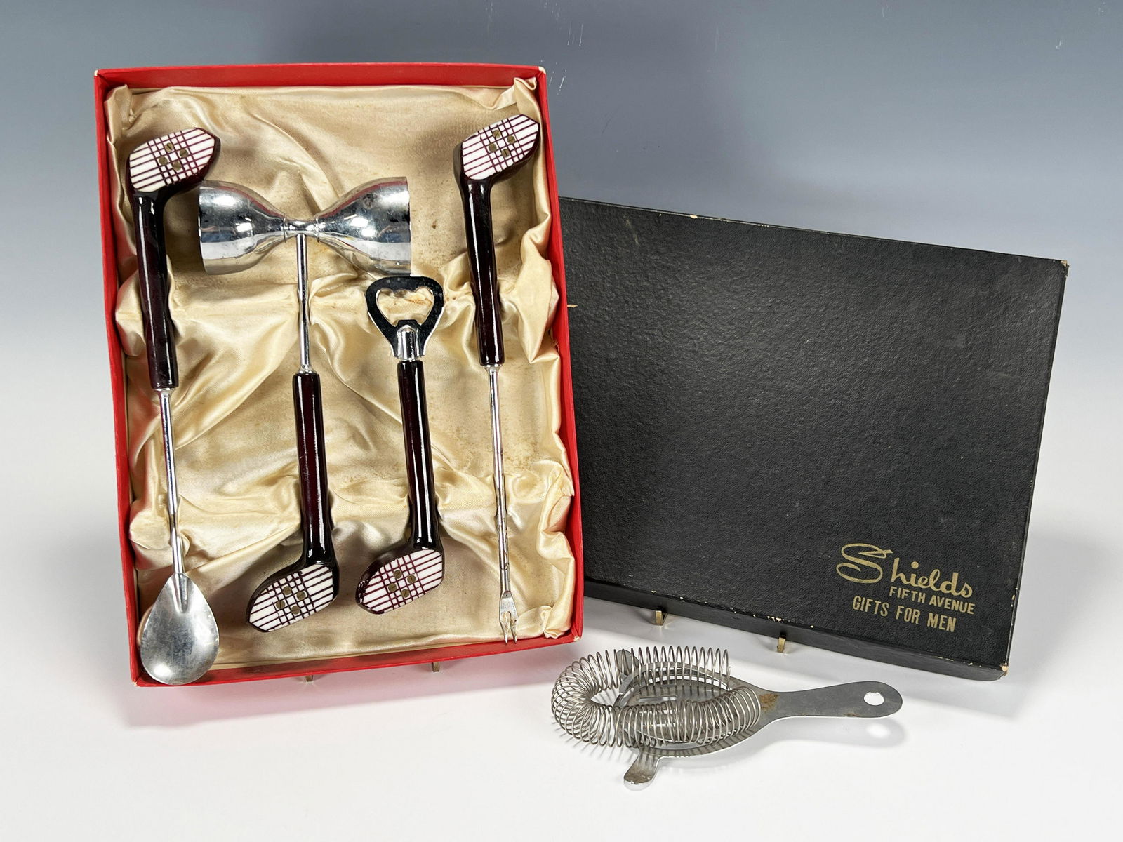 SHIELDS GOLF CLUB HANDLE BAR SET IN BOX (1 of 3)