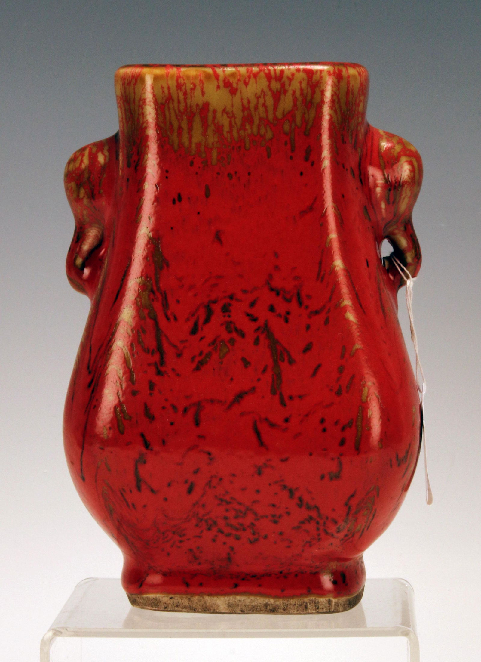 CHINESE MINI YONGZHENG HU VASE (1 of 9)