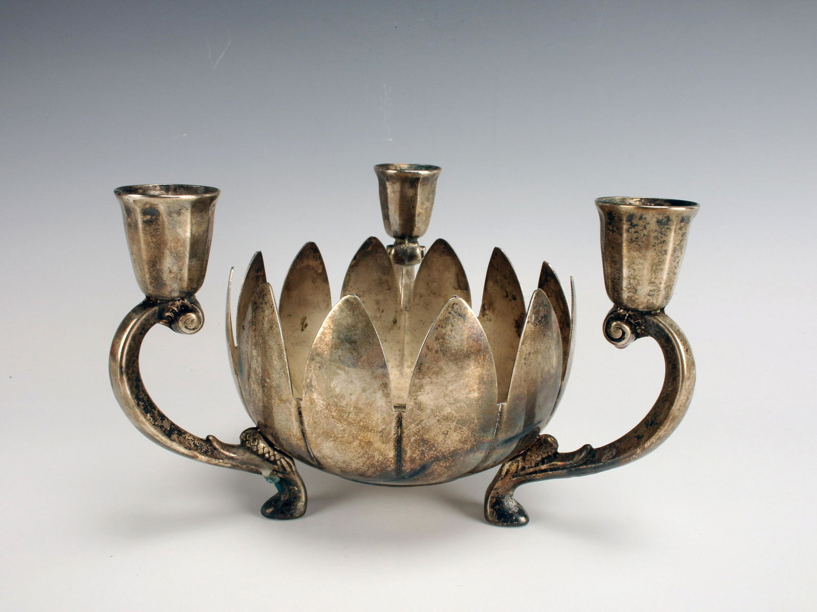 SILVERPLATE LOTUS BOWL TRIPOD CANDLE HOLDER ITALY (1 of 5)