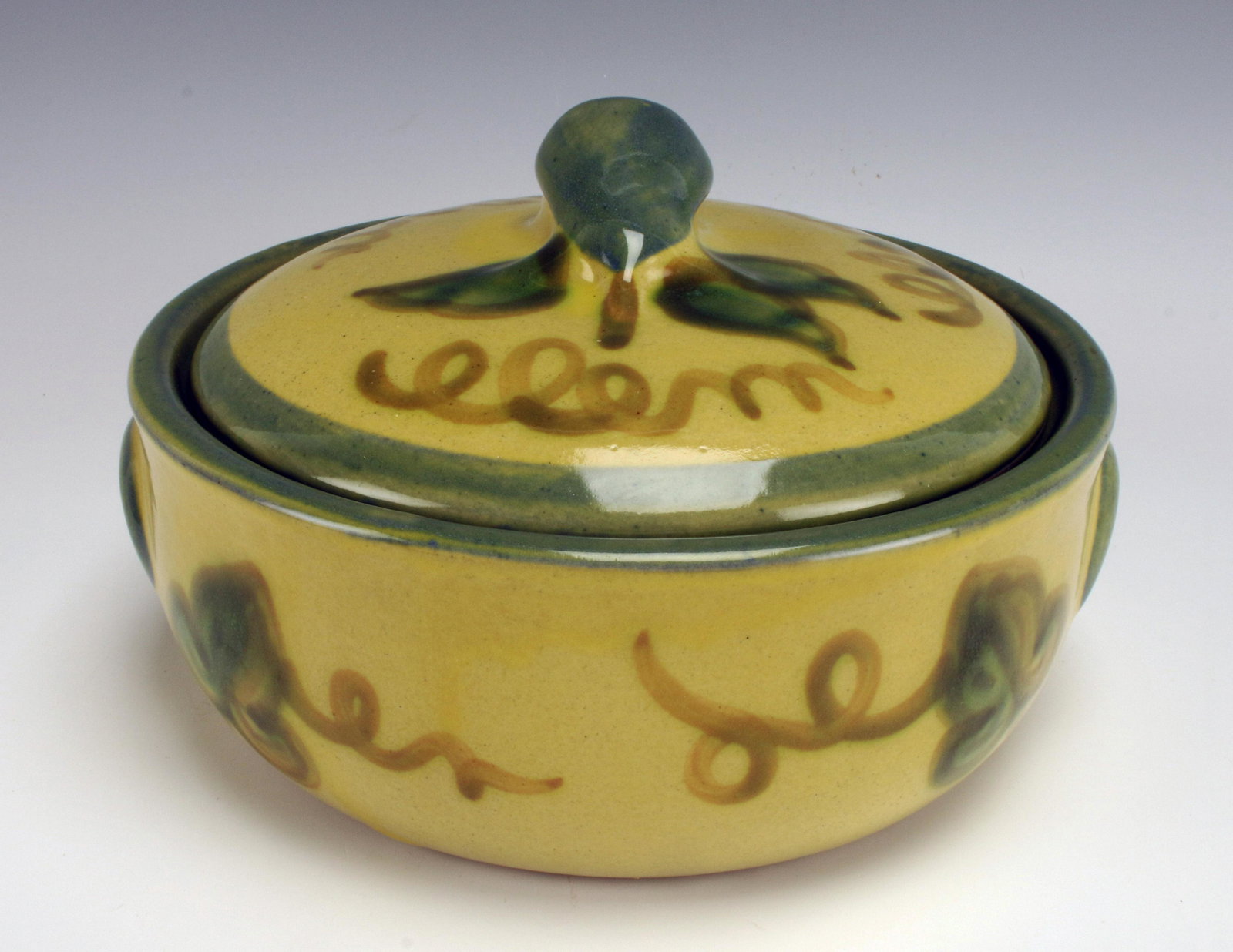 JOHN B TAYLOR CERAMIC LIDDED HARVEST CASSEROLE DISH (1 of 6)