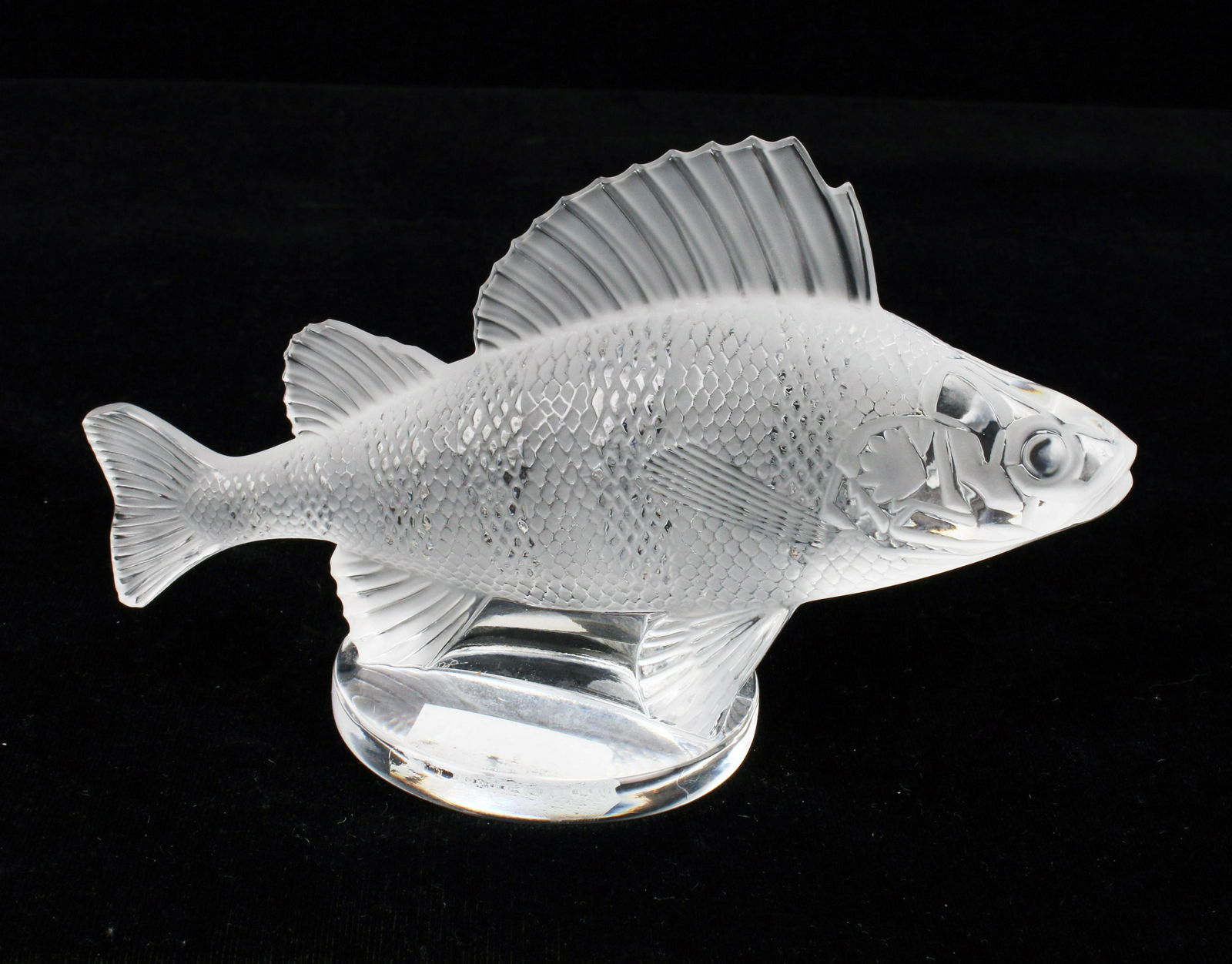 LALIQUE PERCHE FROSTED GLASS FISH PAPERWEIGHT (1 of 4)