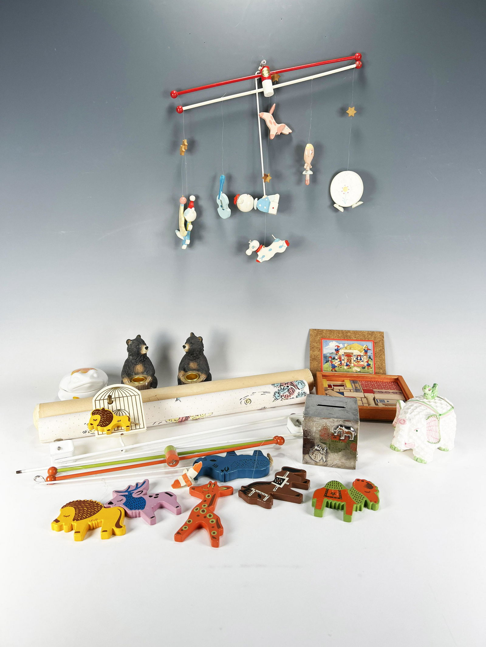 VINTAGE BABY NURSERY ROOM DECOR (1 of 12)