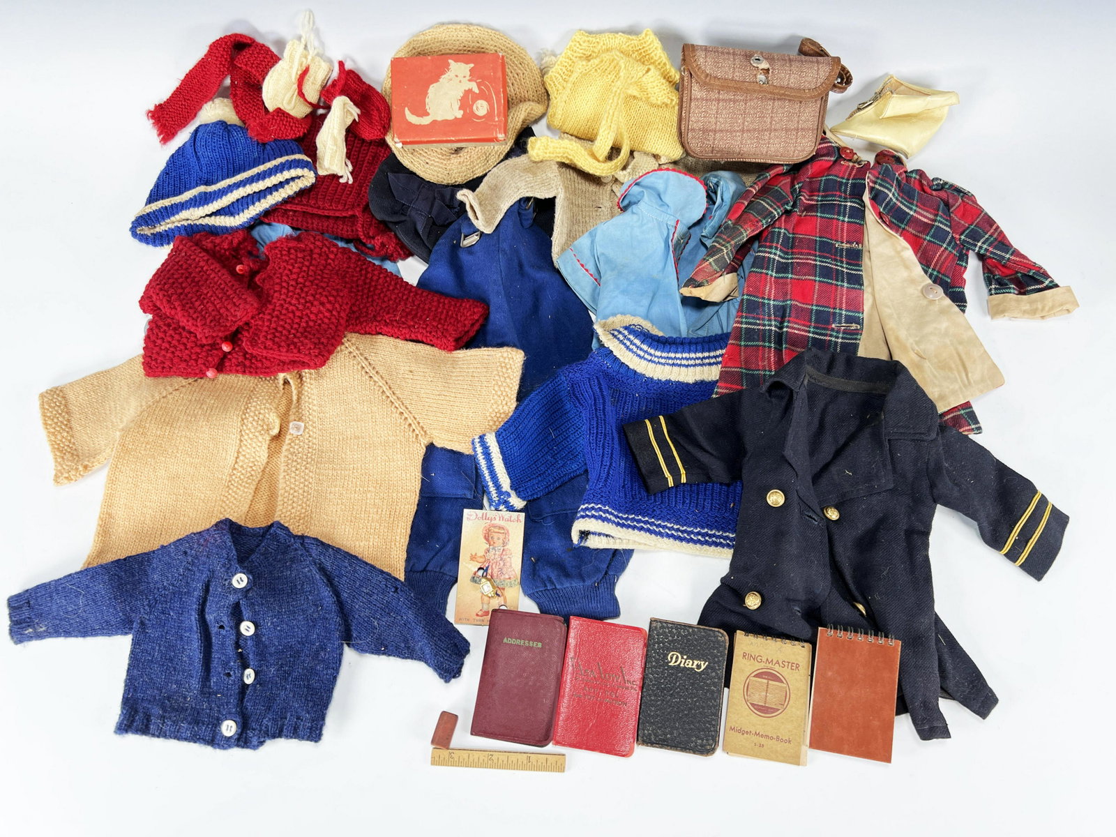 VINTAGE DOLL CLOTHES: VINTAGE DOLL CLOTHES Sweaters, hats, and some tiny ephemera. Shipping: Shipping and handling in the continental US will cost $19.11 -