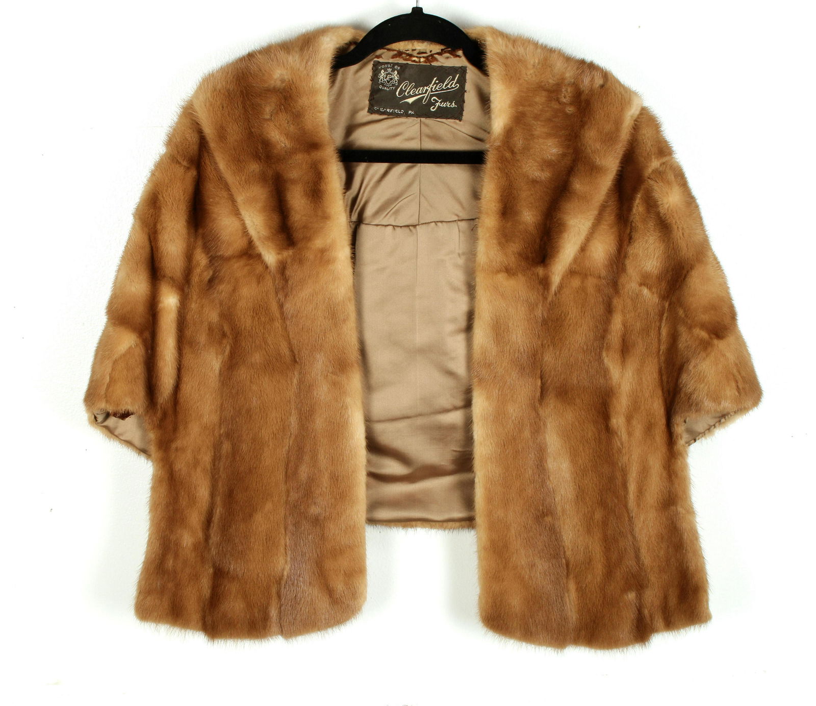 VINTAGE AUTUMN HAZE MINK STOLE JACKET: VINTAGE AUTUMN HAZE MINK STOLE JACKET Shawl collar, 3/4 sleeve. Lining shows wear at neck. Emba fur from Clearfield Furs, Clearfield, PA. Fur in lustrous condition.