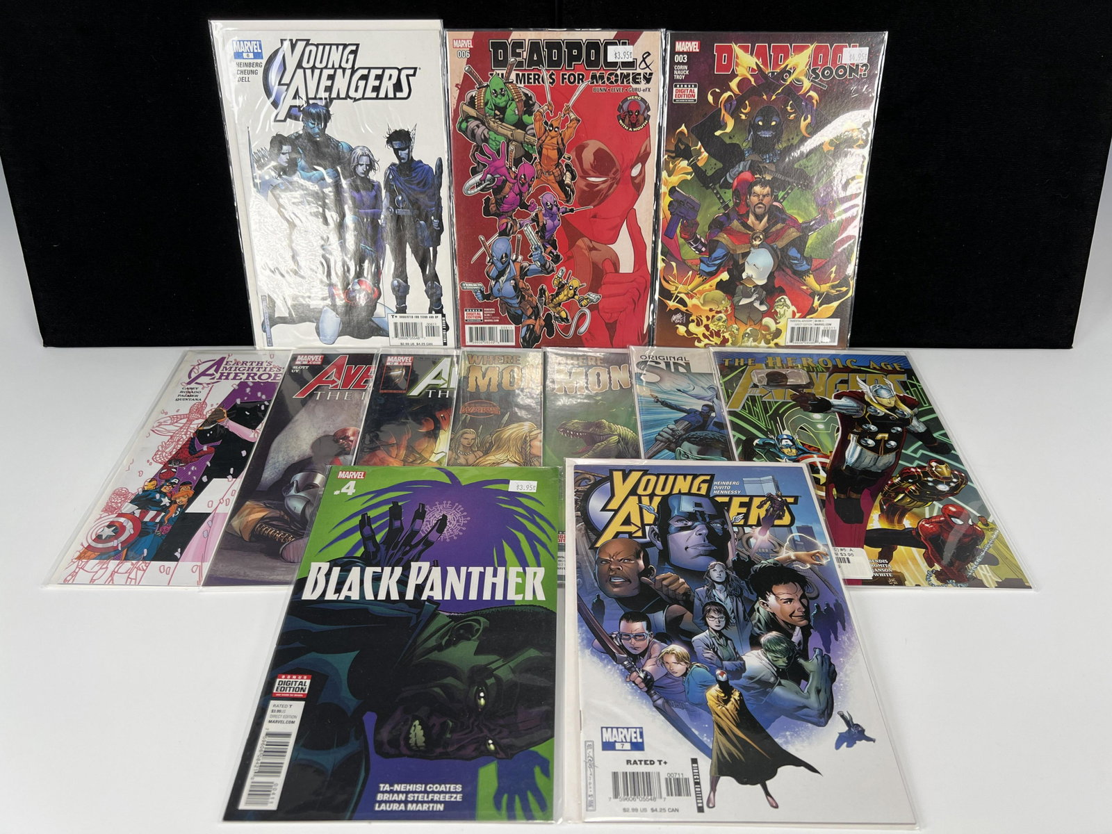 LOT OF MODERN MARVEL COMICS DEADPOOL BLACK PANTHER AVENGERS: LOT OF MODERN MARVEL COMICS DEADPOOL BLACK PANTHER AVENGERS Includes Deadpool, Black Panther, Avengers and more. Shipping: Shipping an