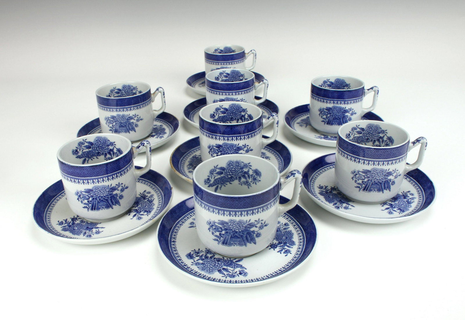 SPODE FITZHUGH BLUE DEMITASSE CUPS & SAUCERS: SPODE FITZHUGH BLUE DEMITASSE CUPS & SAUCERS Spodes Fitzhugh Copeland New stone. 8 cups and saucers and 2 extra cups. 5" Shipp