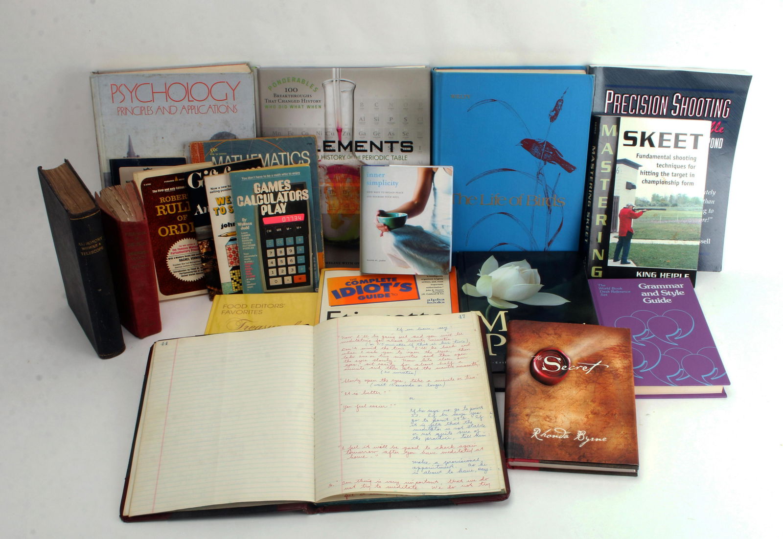 LARGE LOT LEARNING HOBBY REFERENCE BOOKS (1 of 4)