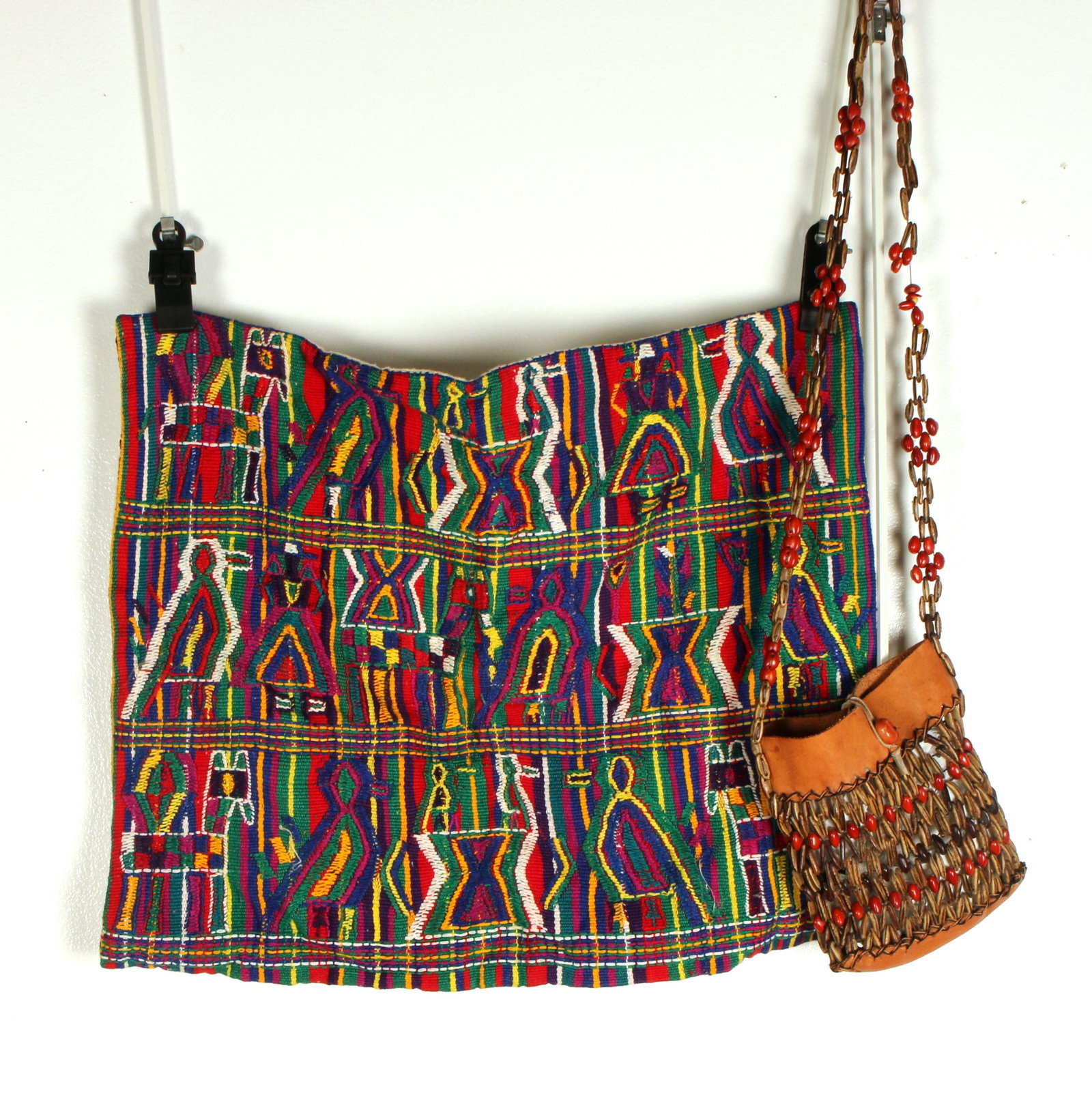 GUATAMALAN PILLOW COVER AND PURSE: GUATAMALAN PILLOW COVER AND PURSE Colorful pillow cover and beaded purse. Shipping: Shipping and handling in the continental US will