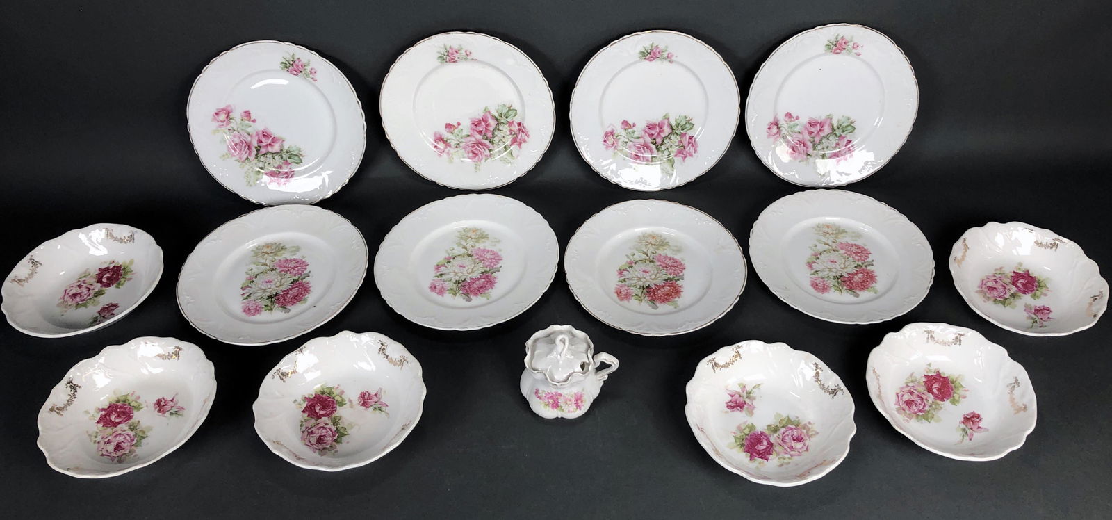 PORCELAIN FRUIT BOWLS AND DESSERT PLATES (1 of 3)
