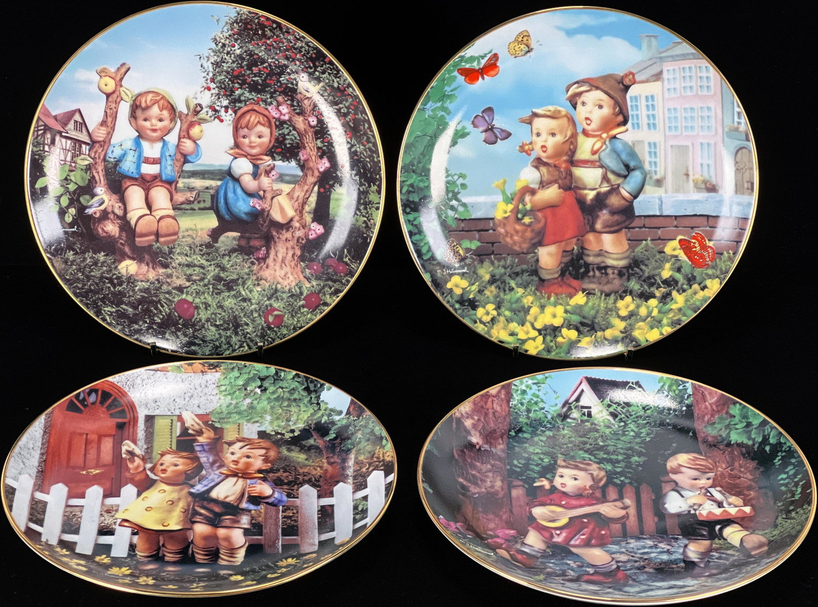 4 DANBURY MINT HUMMEL LITTLE COMPANION PLATES: 4 DANBURY MINT HUMMEL LITTLE COMPANION PLATES Four plates include "Come Back Soon", "Private Parade", "Surprise", and "Apple Tree Boy and Girl".</