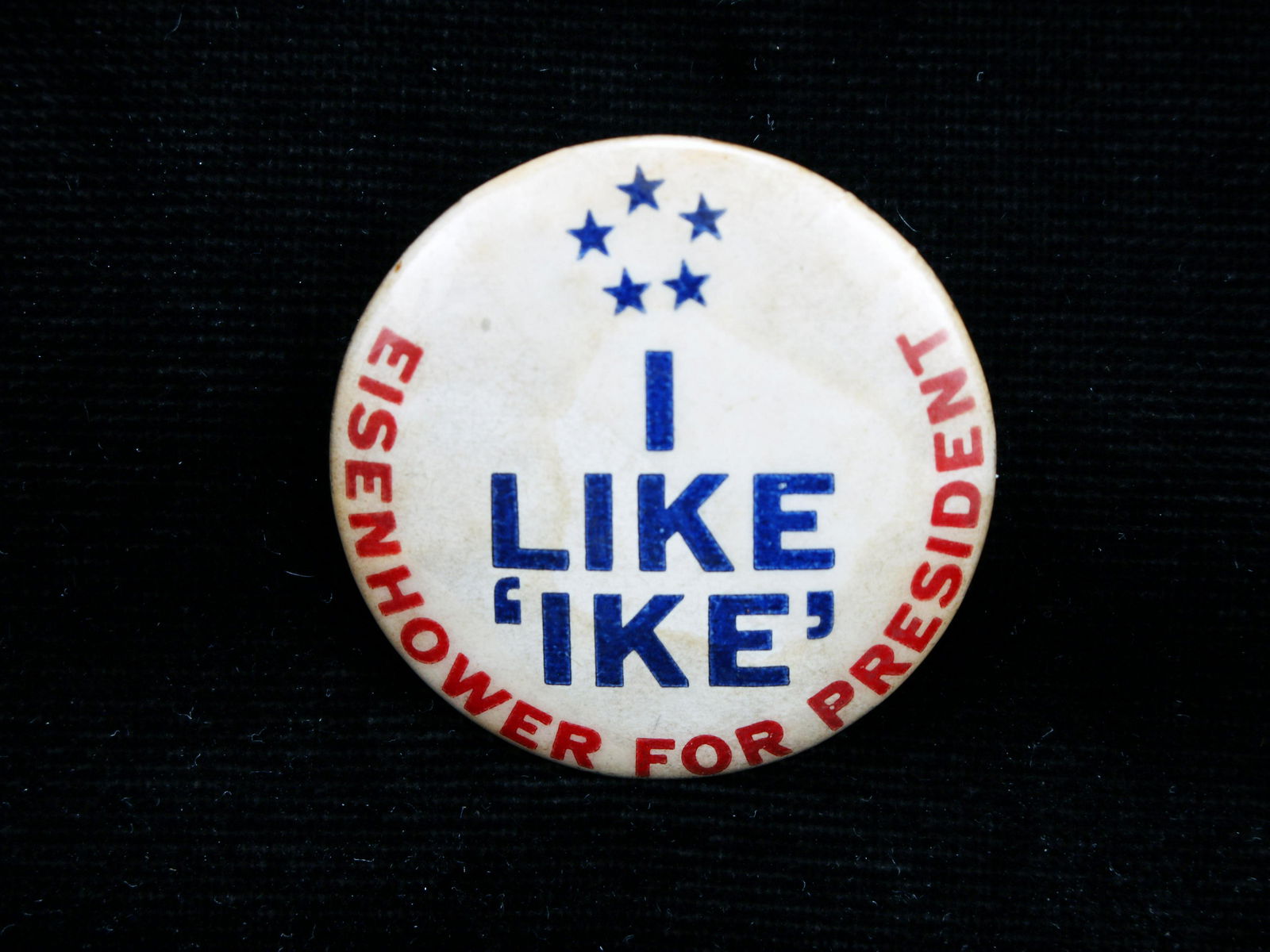 RARE I LIKE IKE POLITICAL CAMPAIGN PIN: RARE I LIKE IKE POLITICAL CAMPAIGN PIN BUTTON Eisenhower for President. 1 1/4" Shipping: Shipping and handli