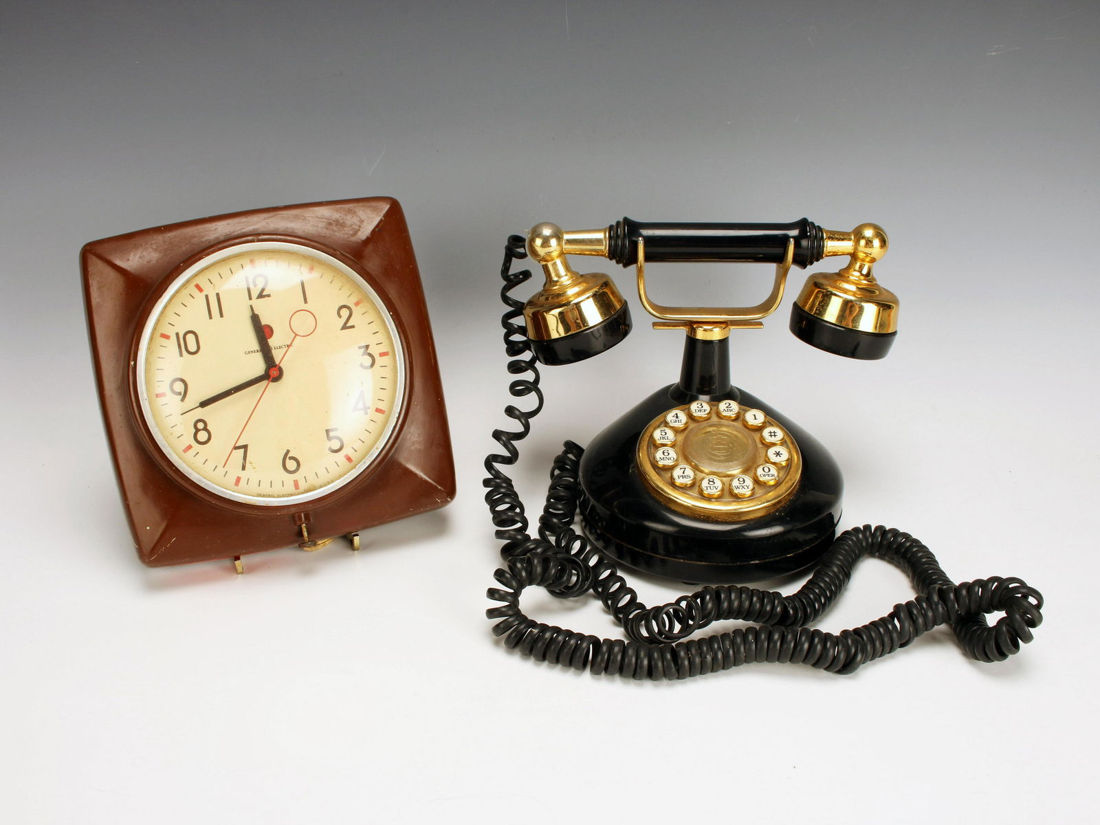 VINTAGE WALL CLOCK AND TELEPHONE (1 of 7)