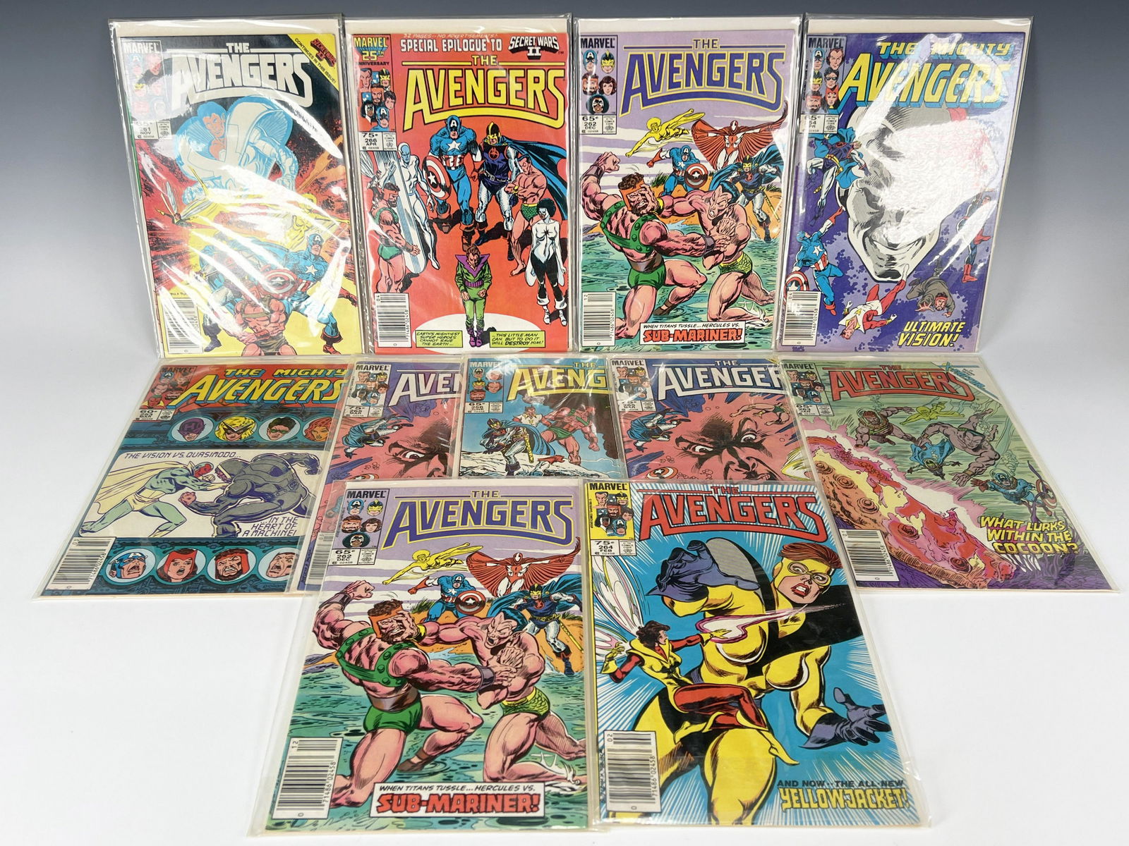 COLLECTION OF AVENGERS COMICS COPPER AGE MARVEL (1 of 6)