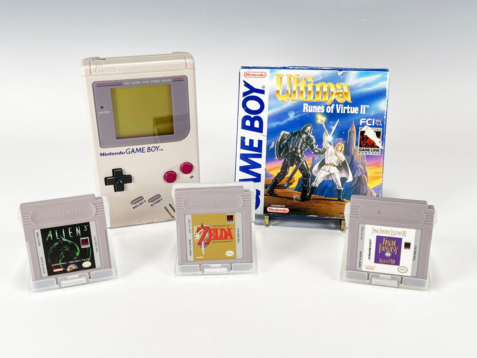 Nintendo Game Boy Dmg 01 And Games Zelda Ultima