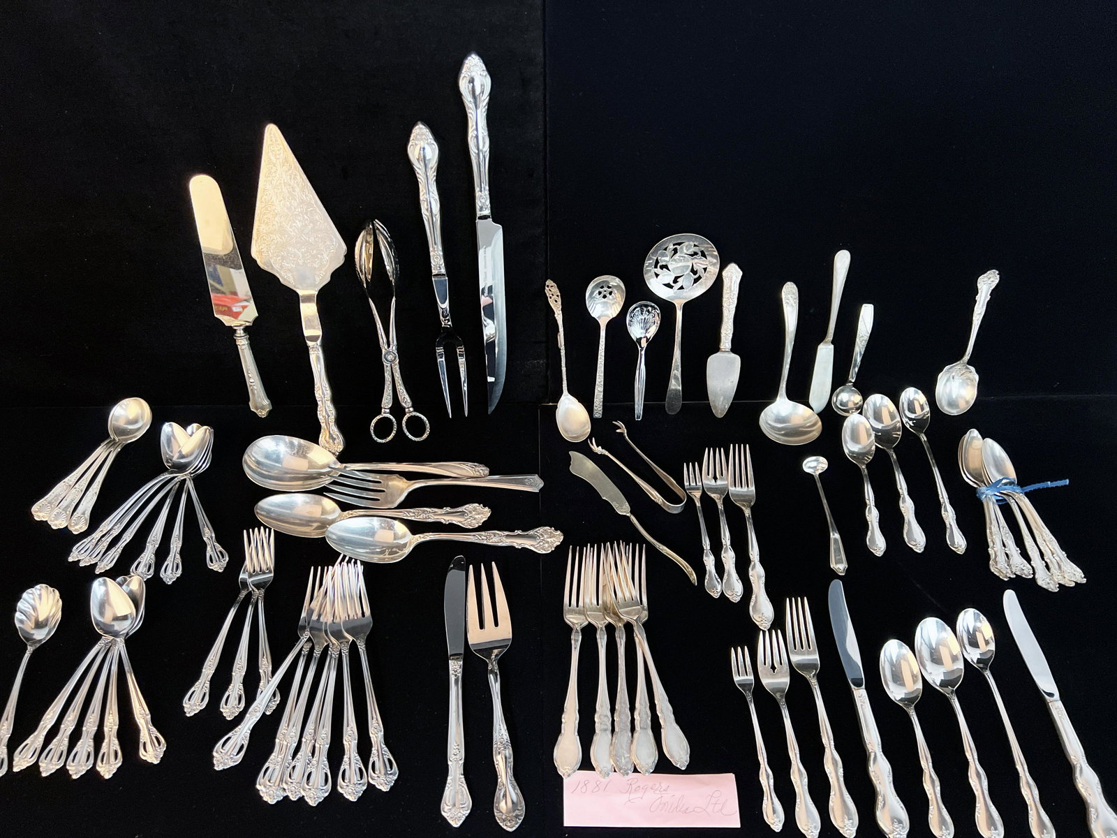 LOT OF SILVER PLATE FLATWARE (1 of 6)