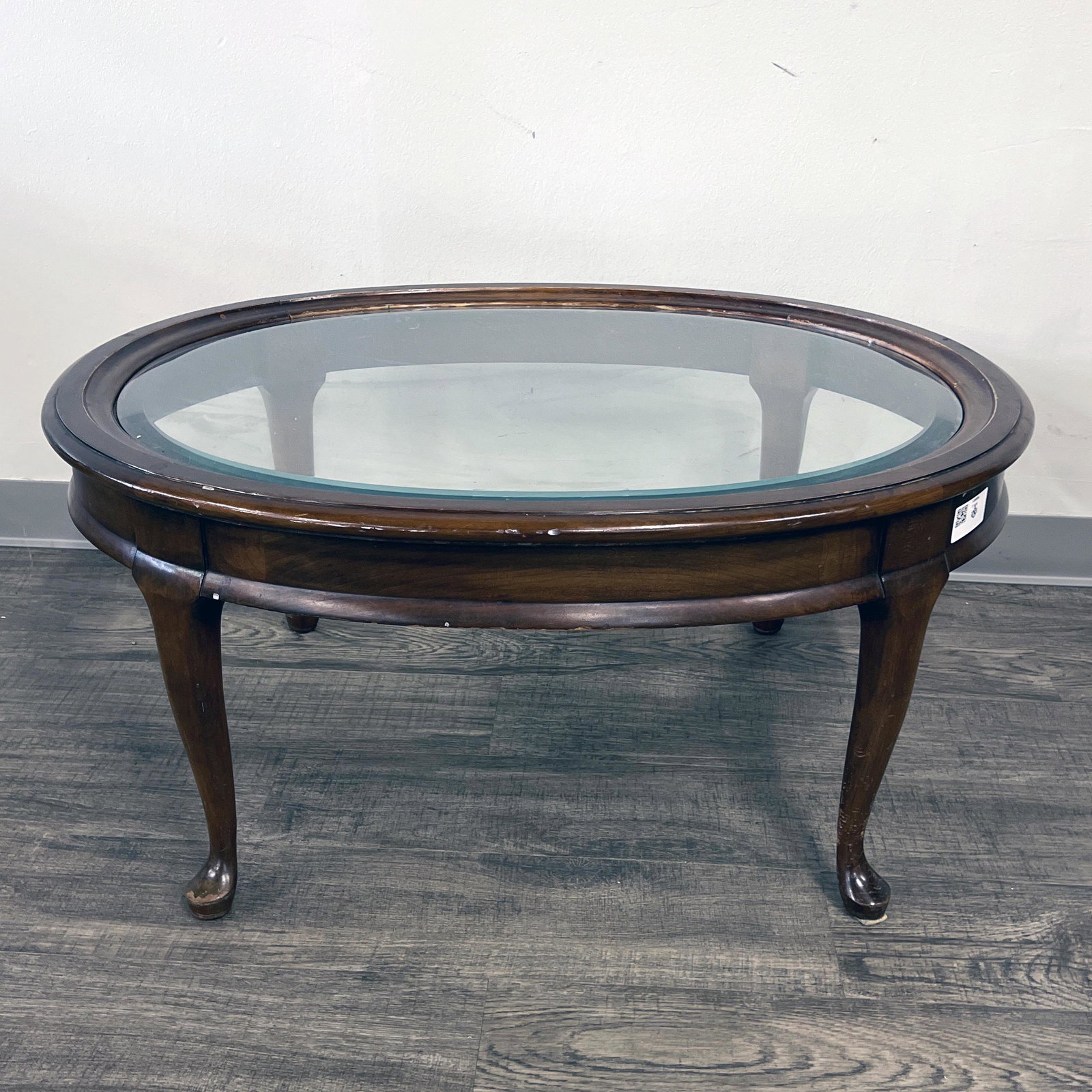 QUEEN ANN STYLE COFFEE TABLE (1 of 2)