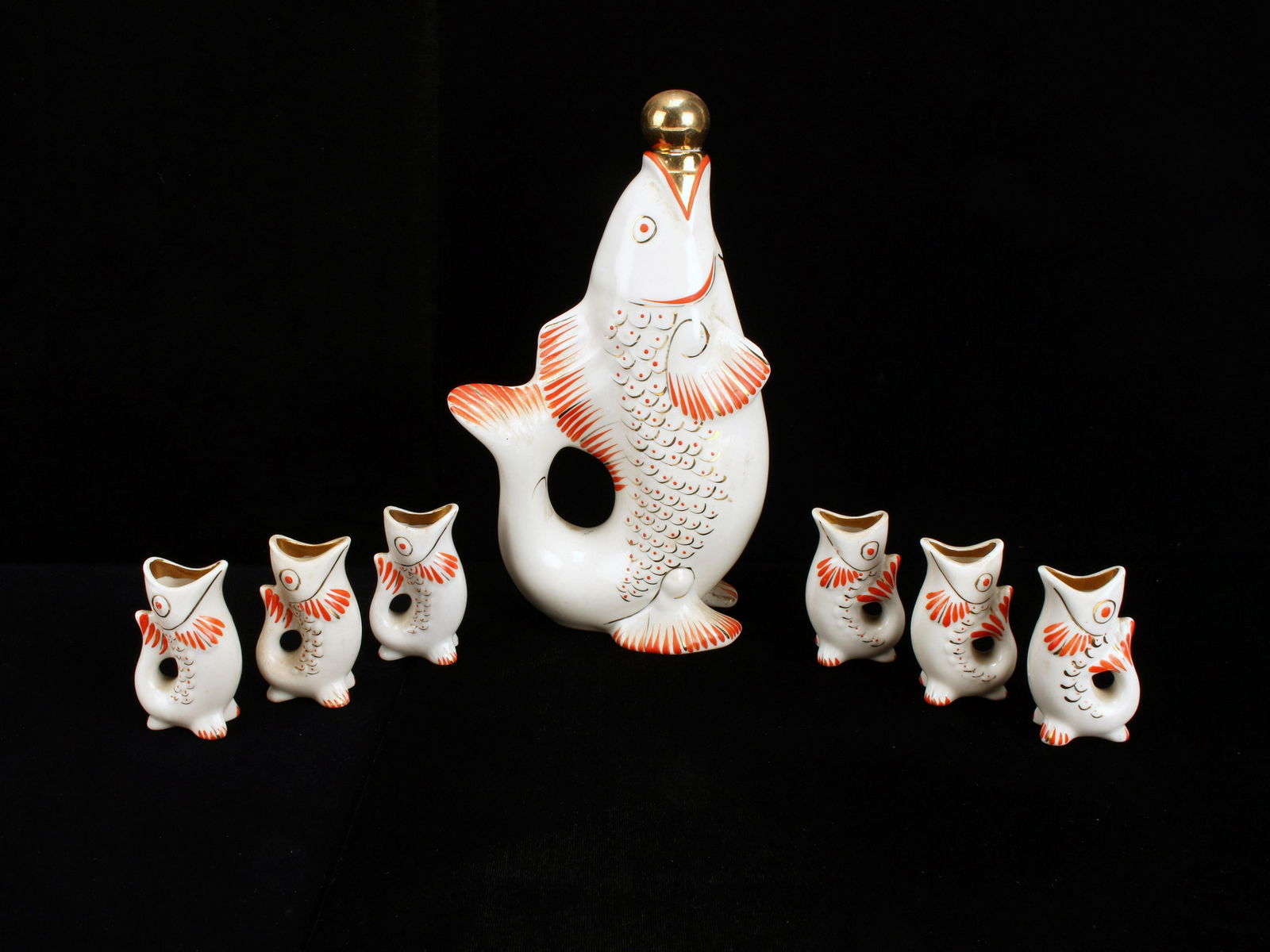 VINTAGE SOVIET FISH DECANTER VODKA SET (1 of 7)