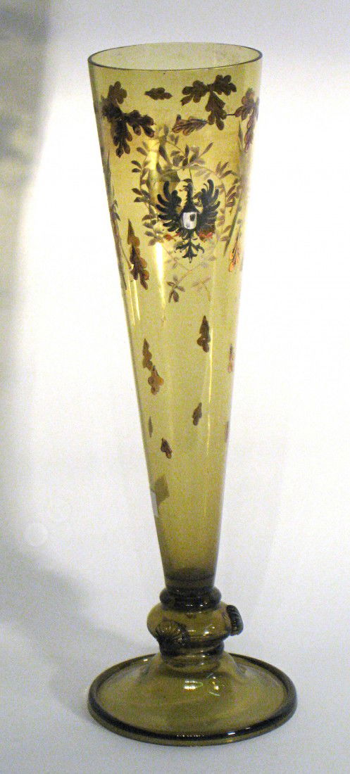 Bud Vase: A smaller vase with an cone shaped container.