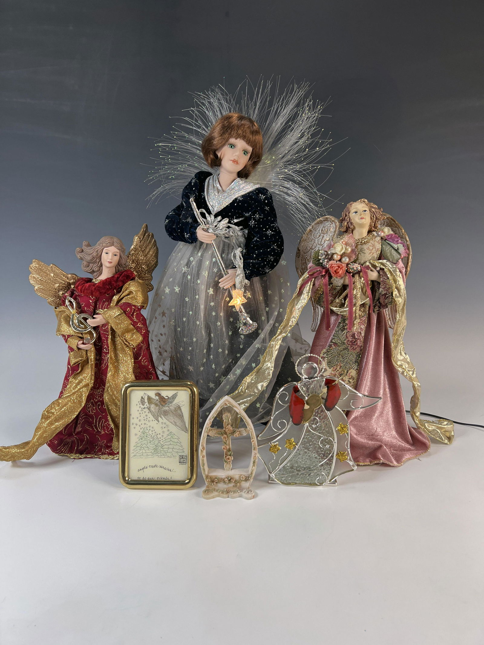 CHRISTMAS ANGEL TREE TOPPERS (1 of 3)