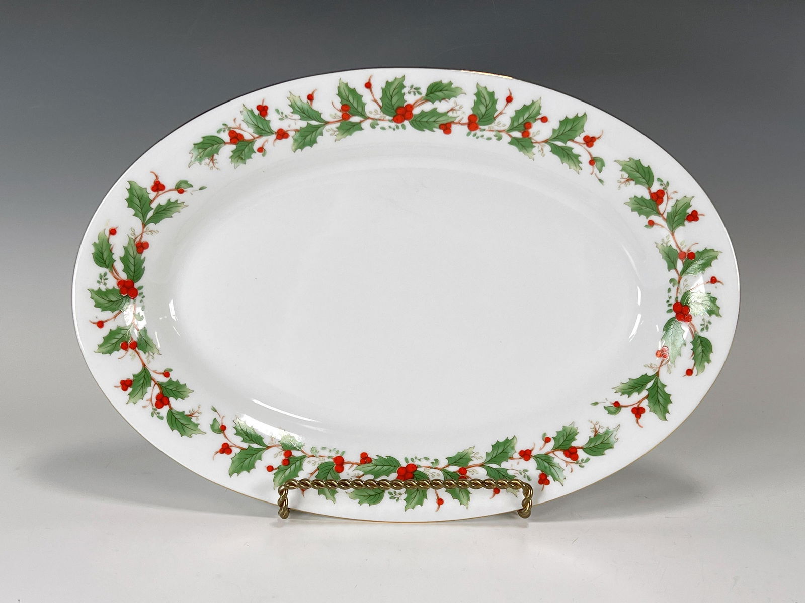 CHRISTMAS HOLLY CHINA PEARL NOEL PLATTER (1 of 2)