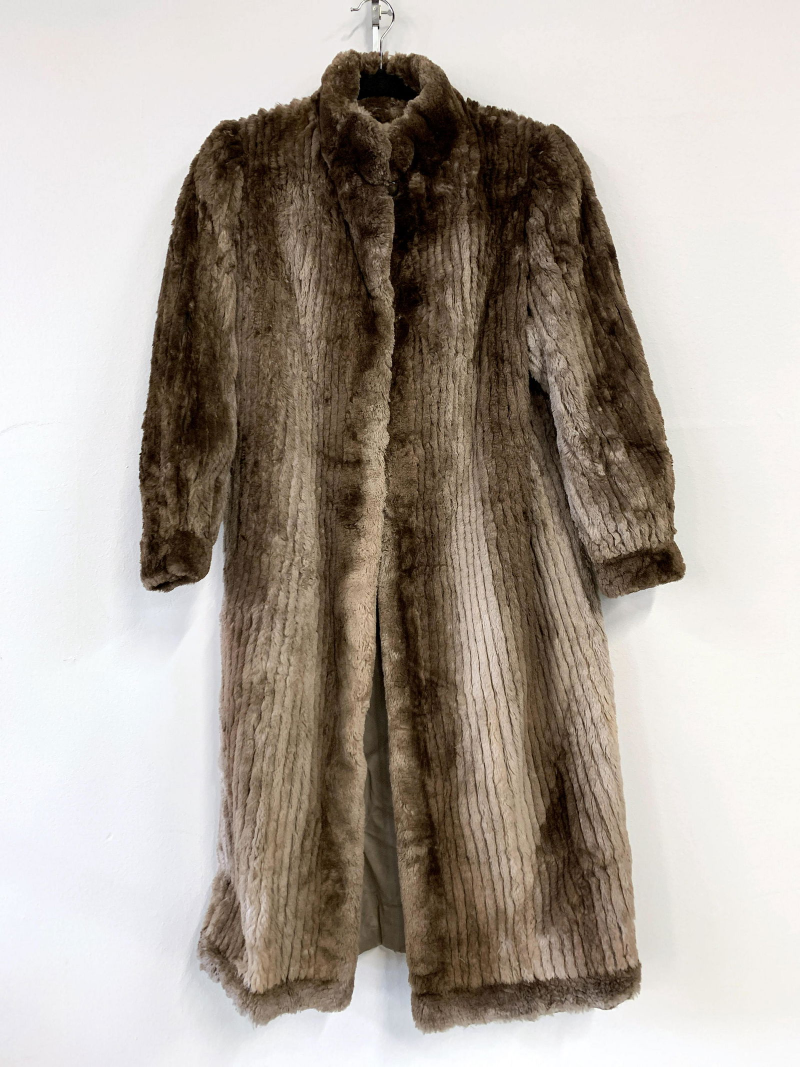 VINTAGE FULL LENGTH SHEARED FUR COAT (1 of 6)