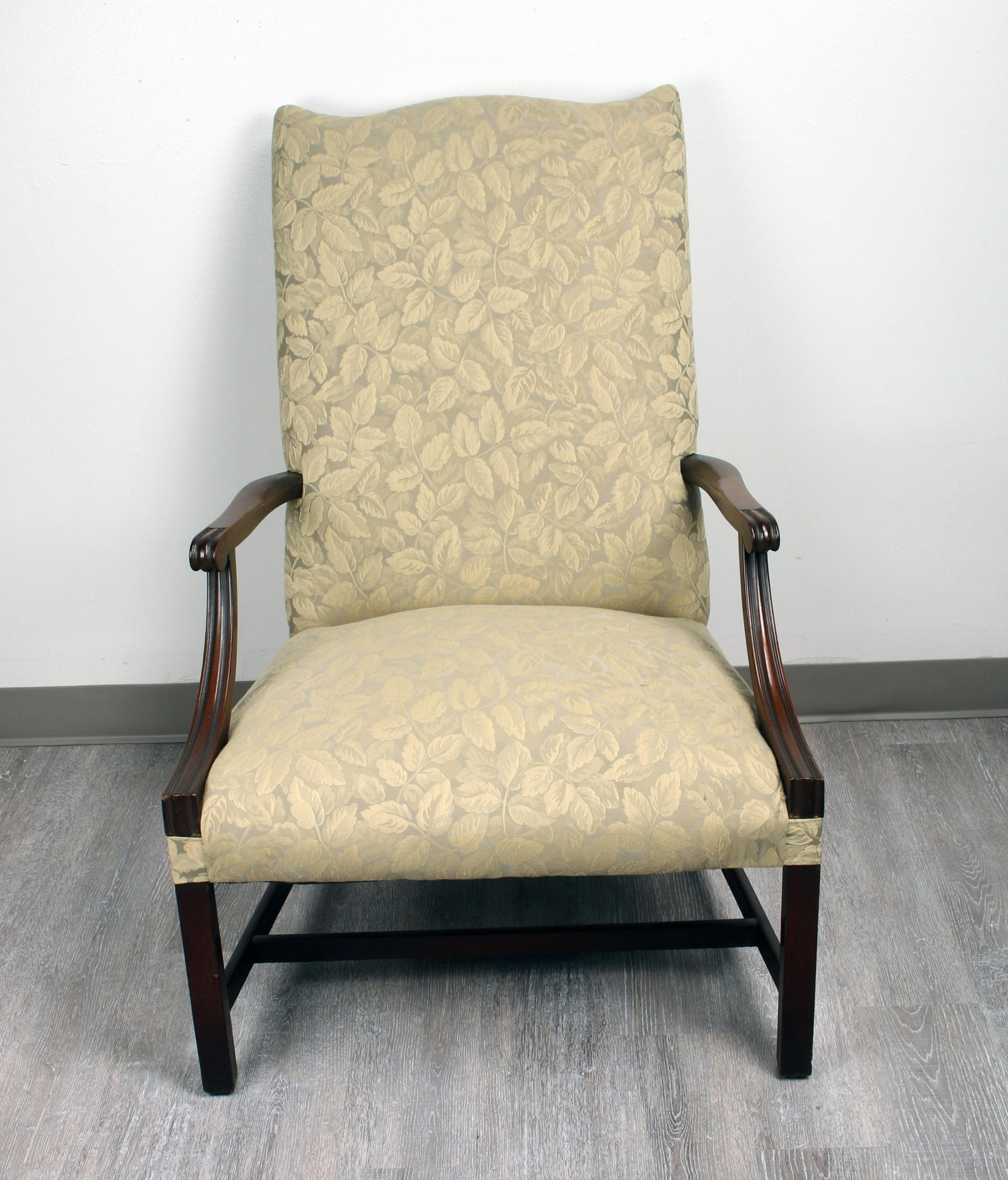 1940S UPHOLSTERED ARMCHAIR: 1940S UPHOLSTERED ARMCHAIR </