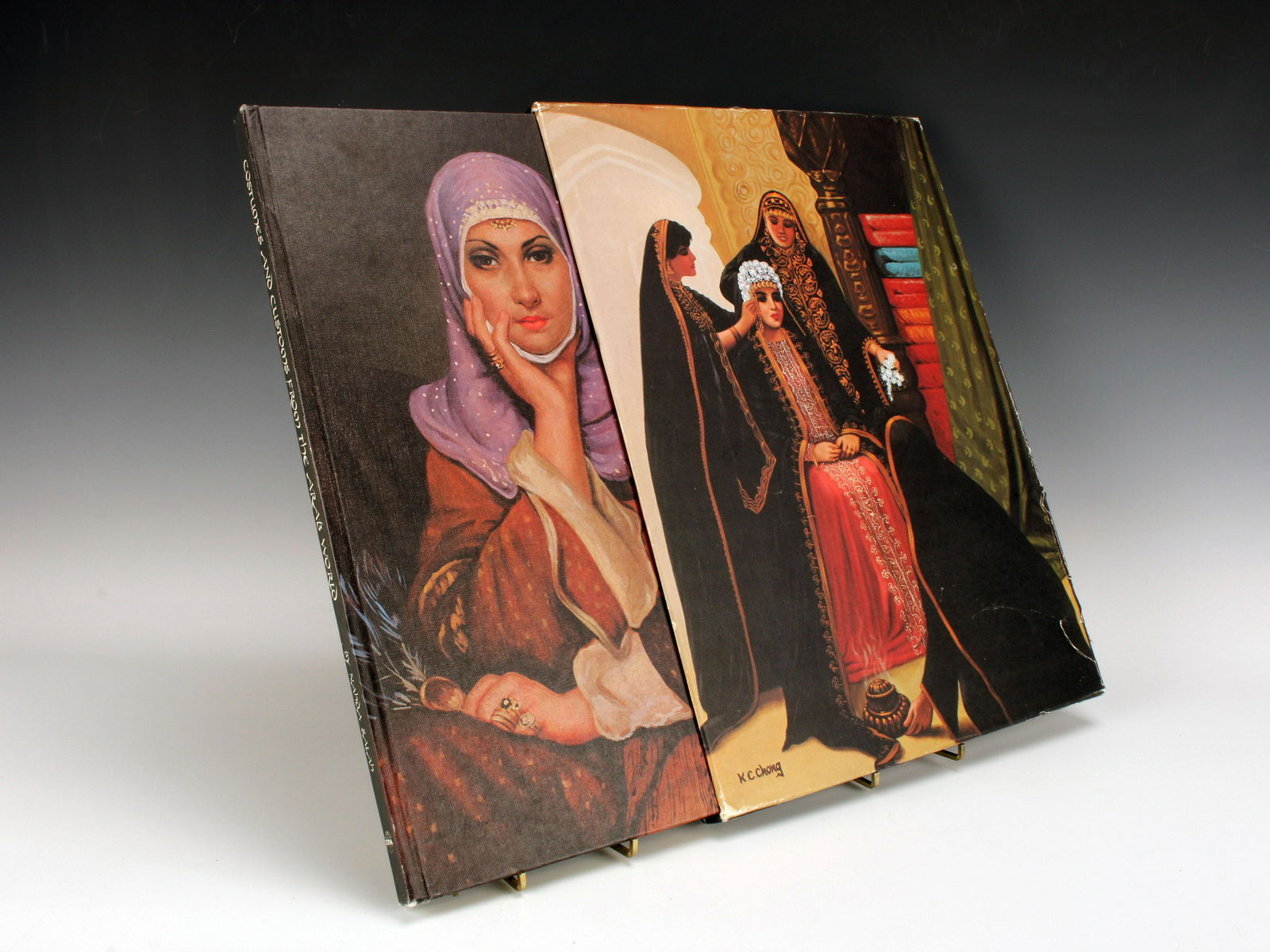 COSTUMES AND CUSTOMS FROM THE ARAB WORLDâ€ BY NAHDA SALAH (1 of 9)