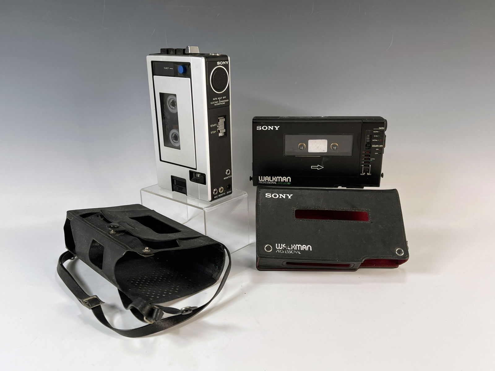 TWO SONY WALKMEN IN CASES (1 of 8)