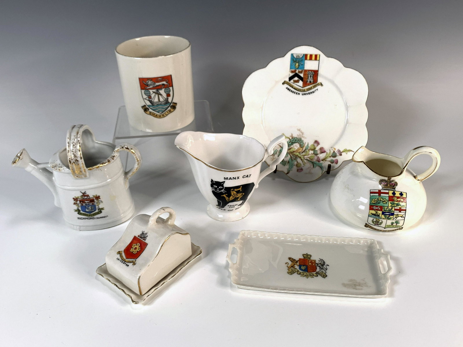COLLECTION OF ARMORIAL CREST PORCELAIN (1 of 5)