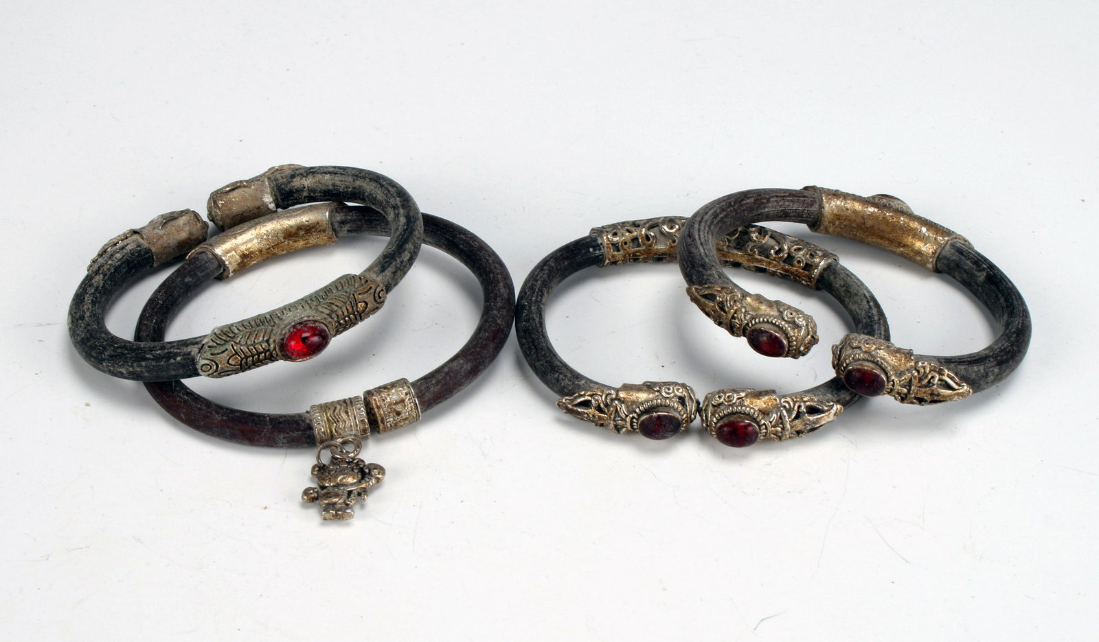 4 CUFF BRACELETS: 4 CUFF BRACELETS