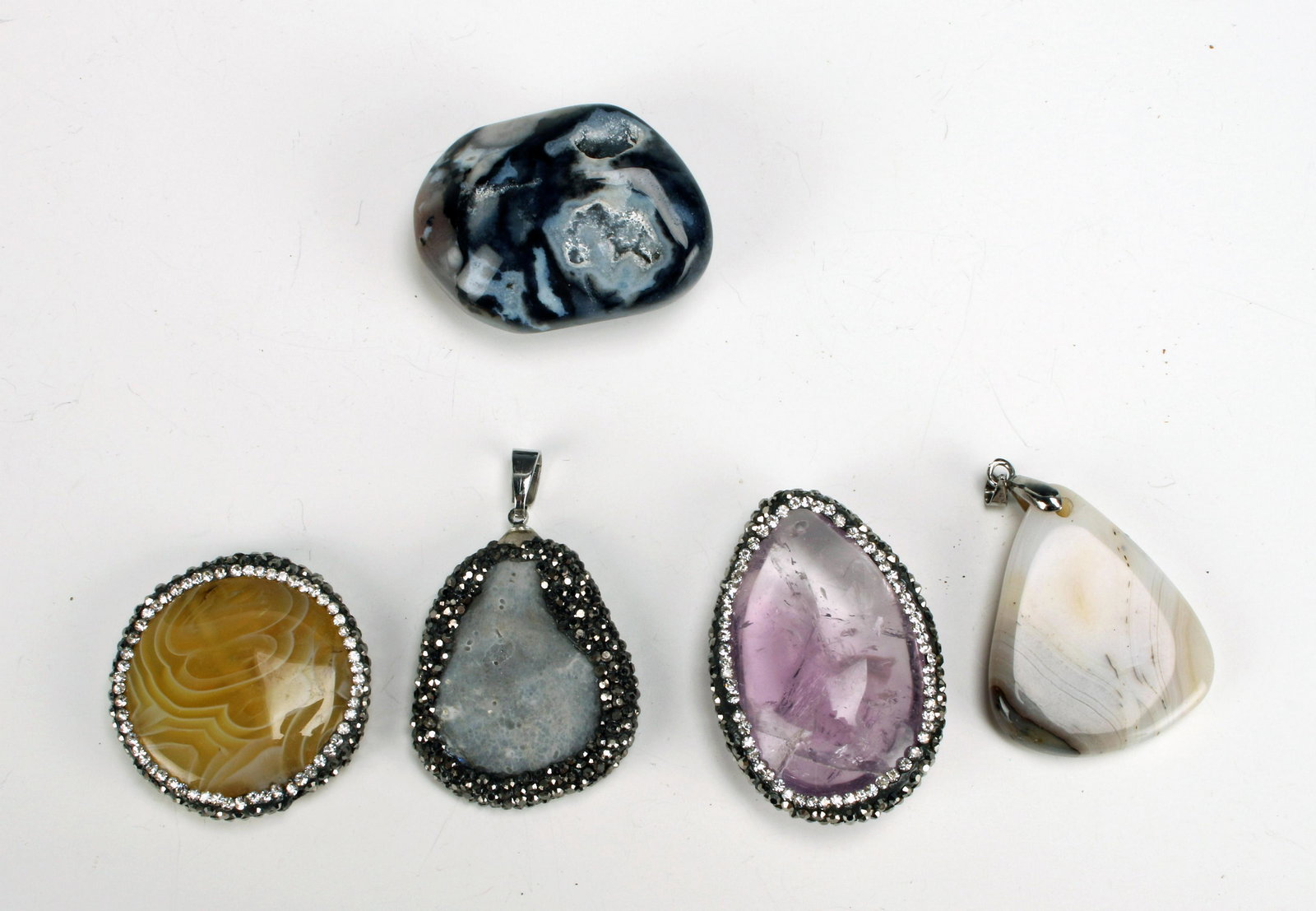 4 STONE PENDANTS & TUMBLED STONE (1 of 3)