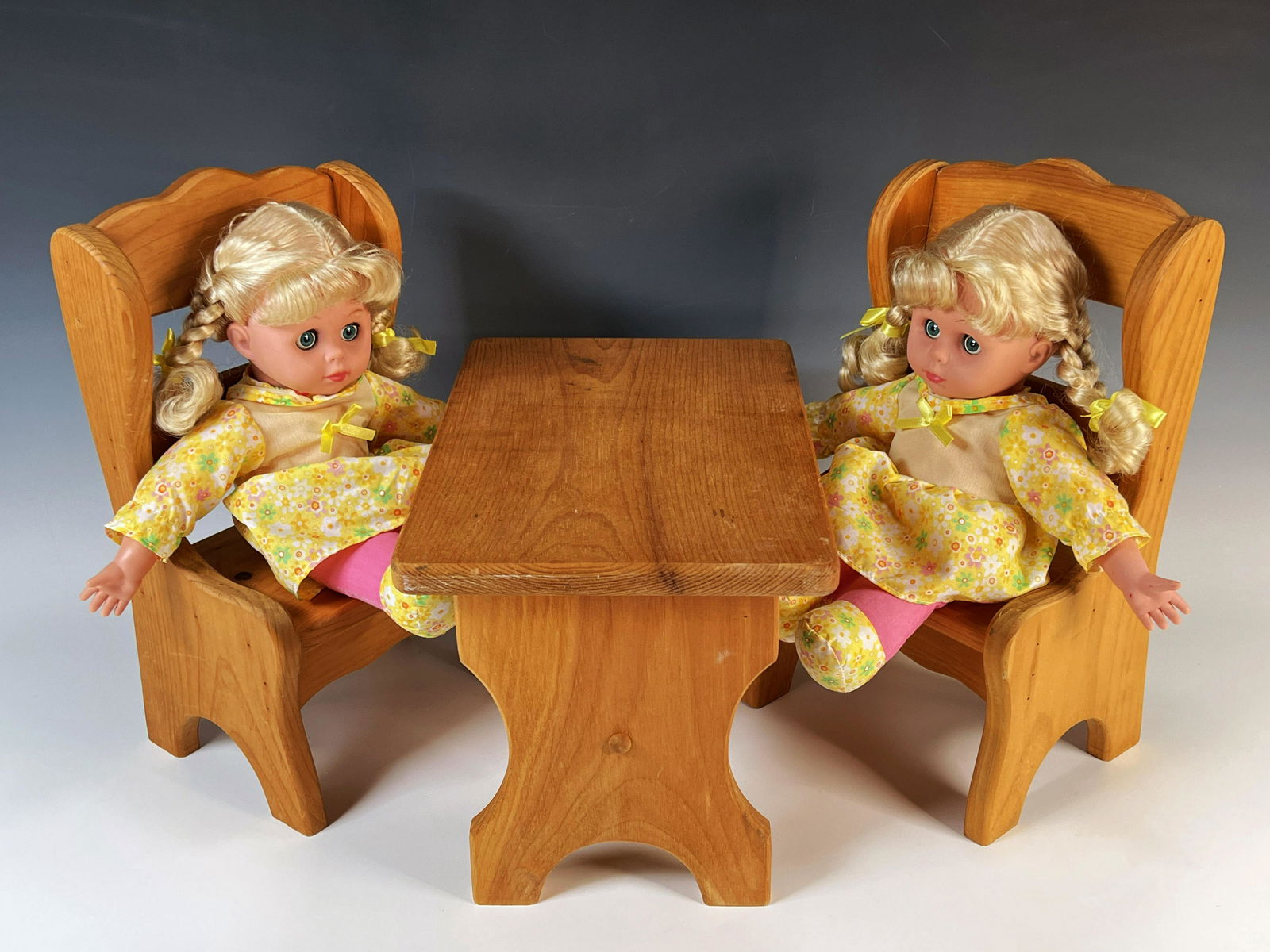 DOLL FURNITURE & 2 DOLLS (1 of 4)