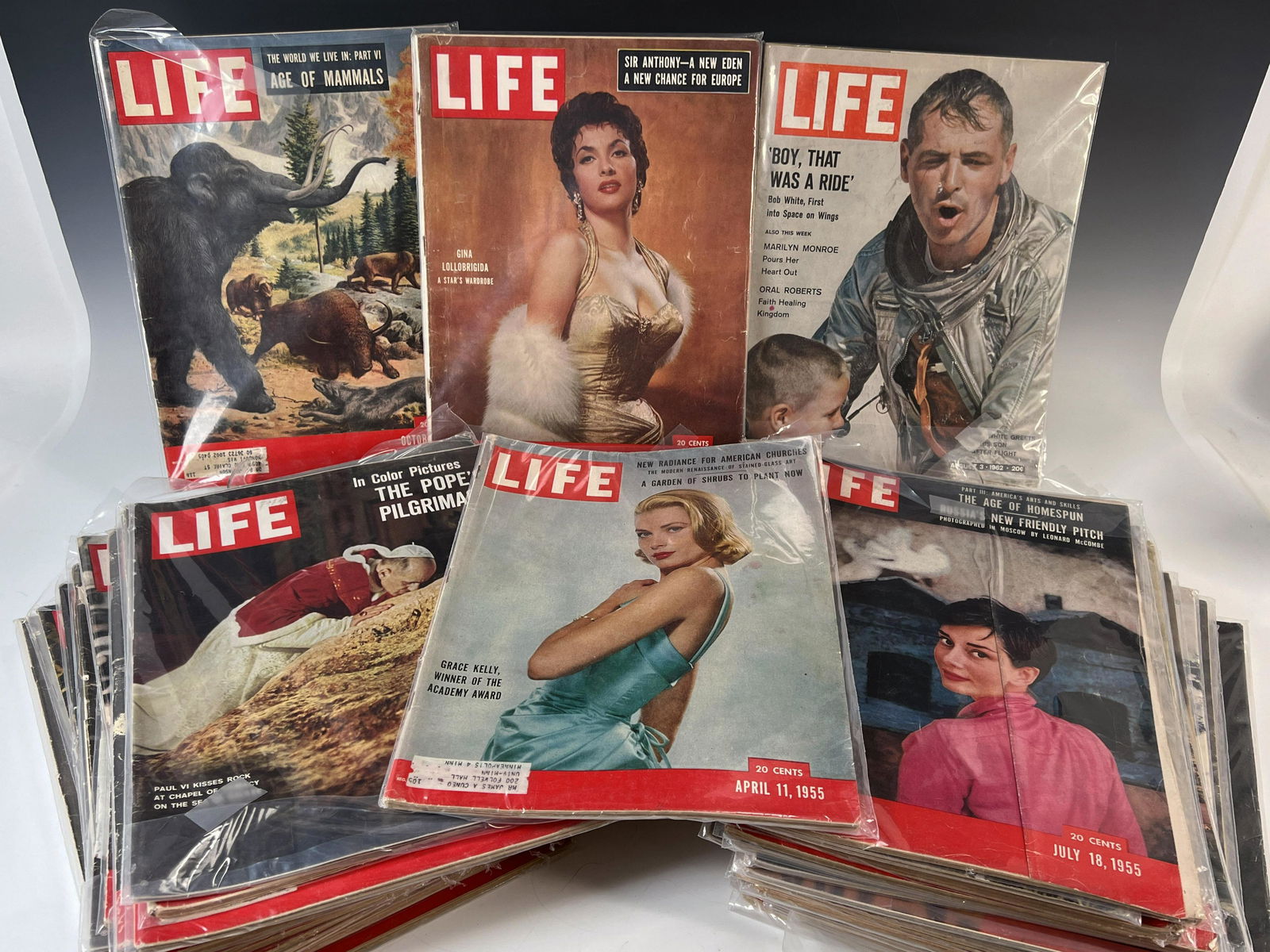 LOT OF 40 LIFE MAGAZINES (1 of 2)