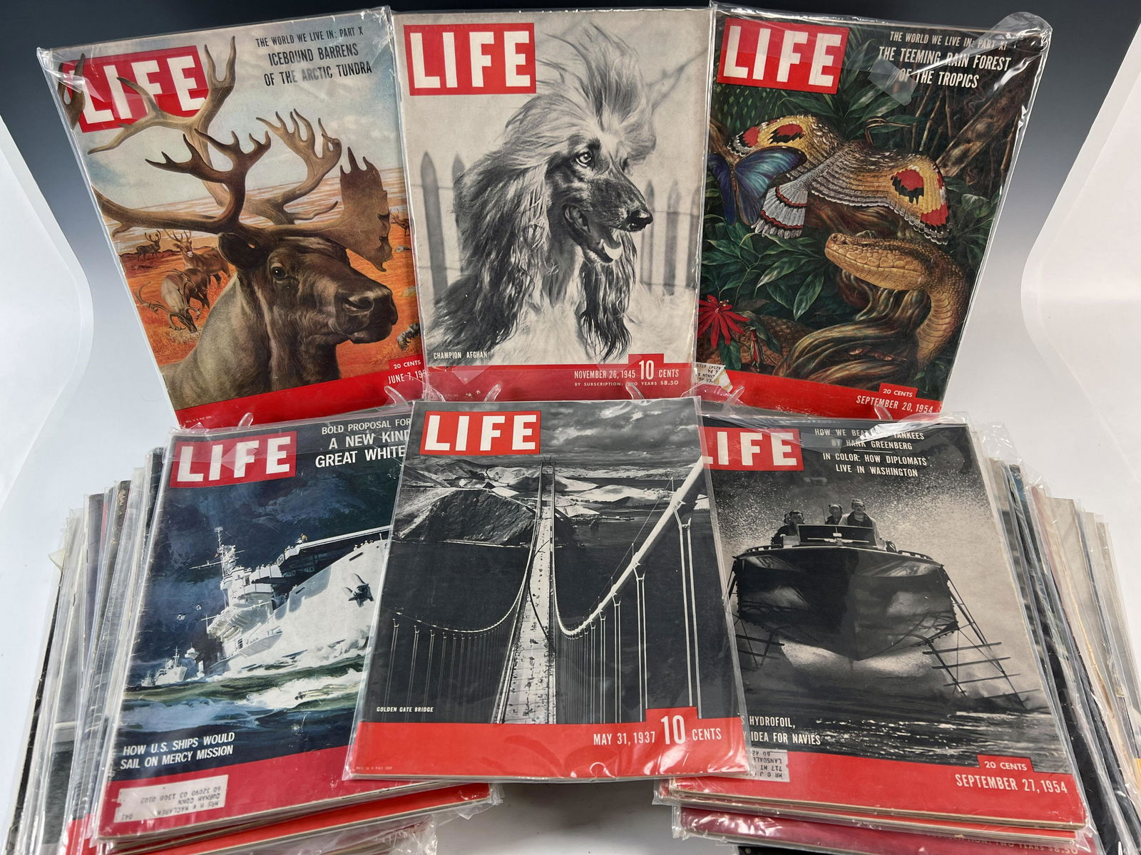 LOT OF 40 LIFE MAGAZINES (1 of 2)