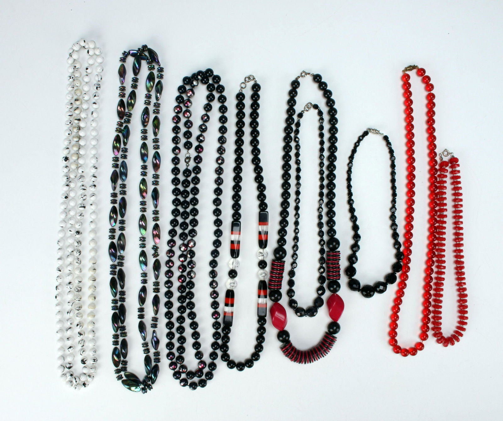 BLACK & RED BEAD NECKLACES (1 of 4)