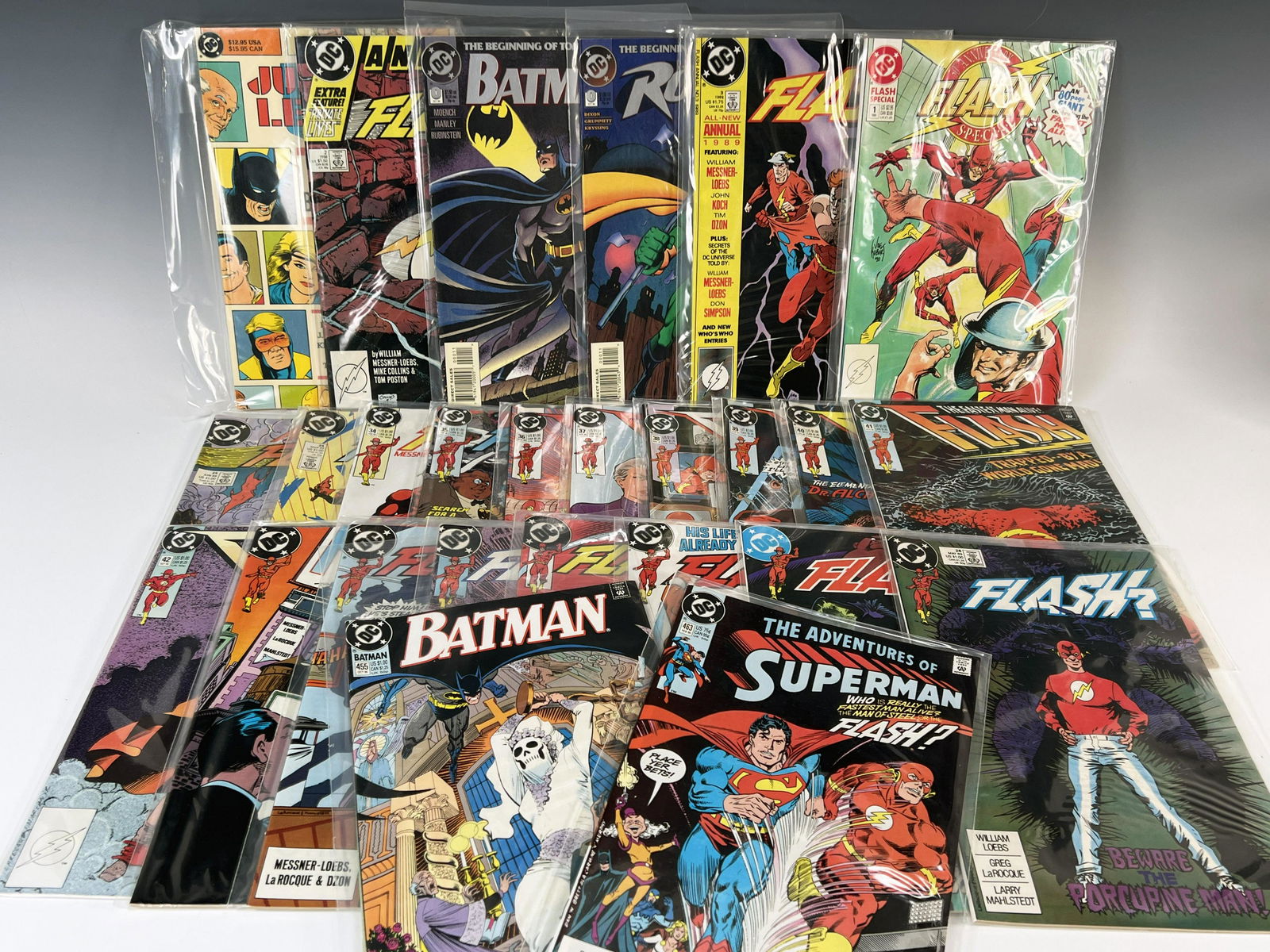 COLLECTION OF DC COMICS BATMAN FLASH JUSTICE LEAGUE (1 of 5)