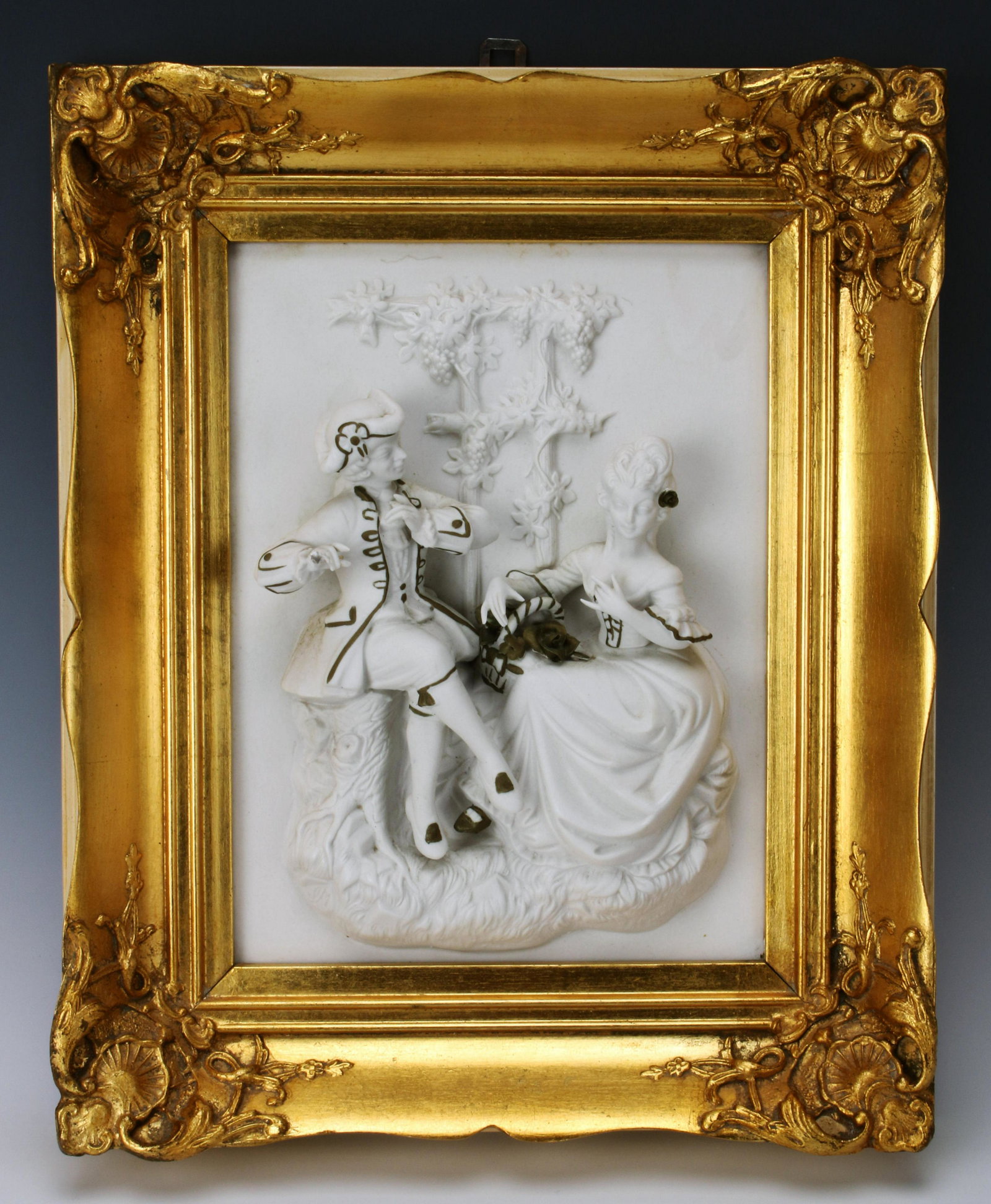 3D PORCELAIN SCENE FROM THE CASTLE PARK: 3D PORCELAIN SCENE FROM THE CASTLE PARK