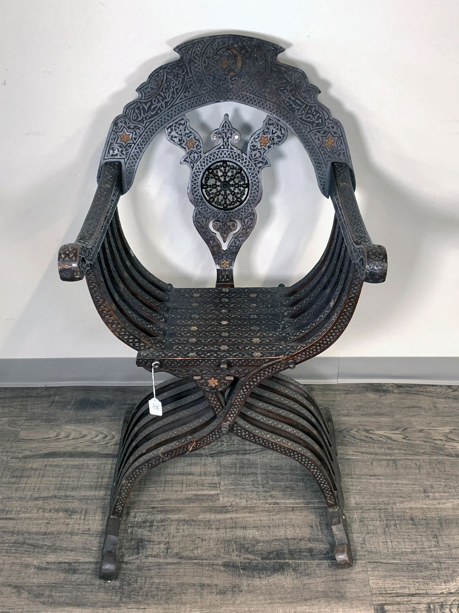 EXOTIC MIDDLE EASTERN SAVONAROLA CARVED INLAID CHAIR (1 of 7)