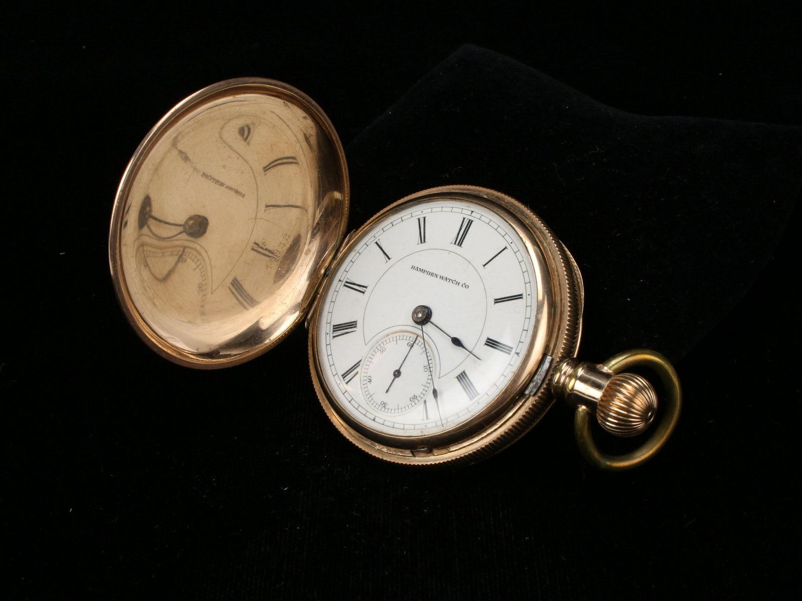 VINTAGE HAMPDEN MENS HUNTING CASE POCKET WATCH (1 of 8)