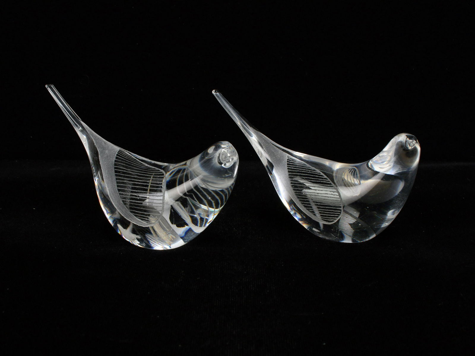 PAIR KOSTA BODA CRYSTAL BIRDS SIGNED (1 of 4)