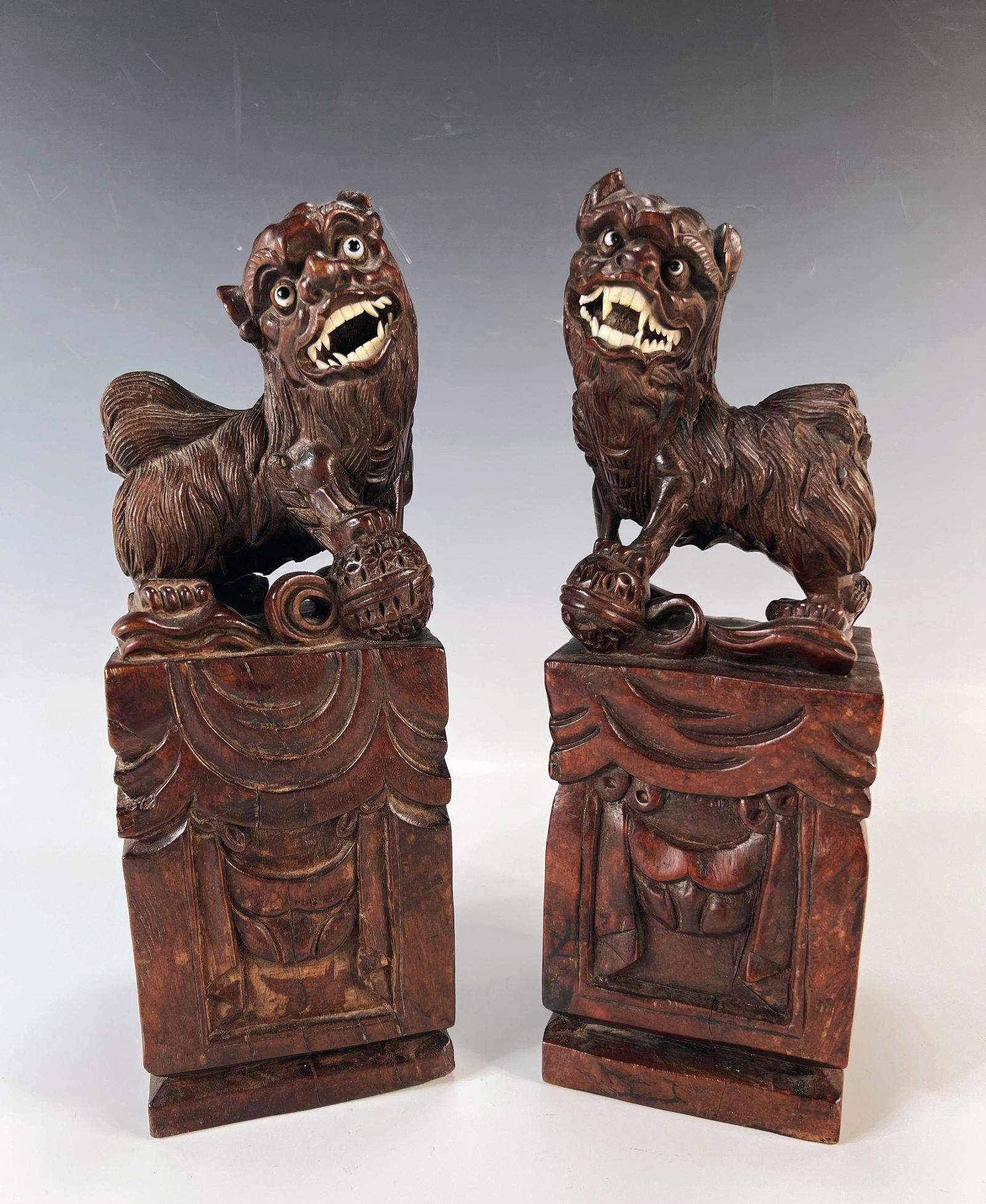 PAIR FOO BEAST BOOKENDS (1 of 8)