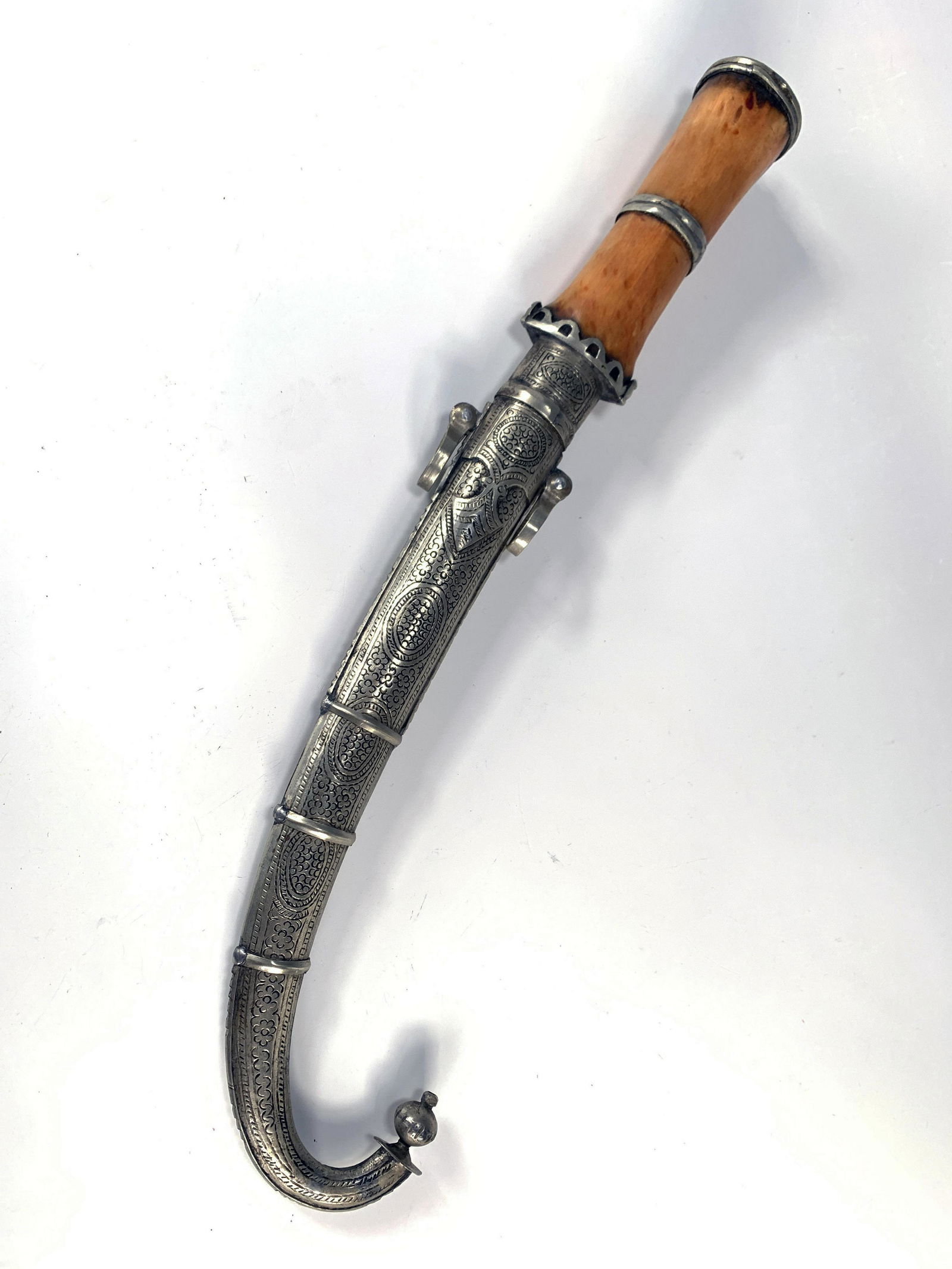 DAGGER IN SHEATH: DAGGER IN SHEATH