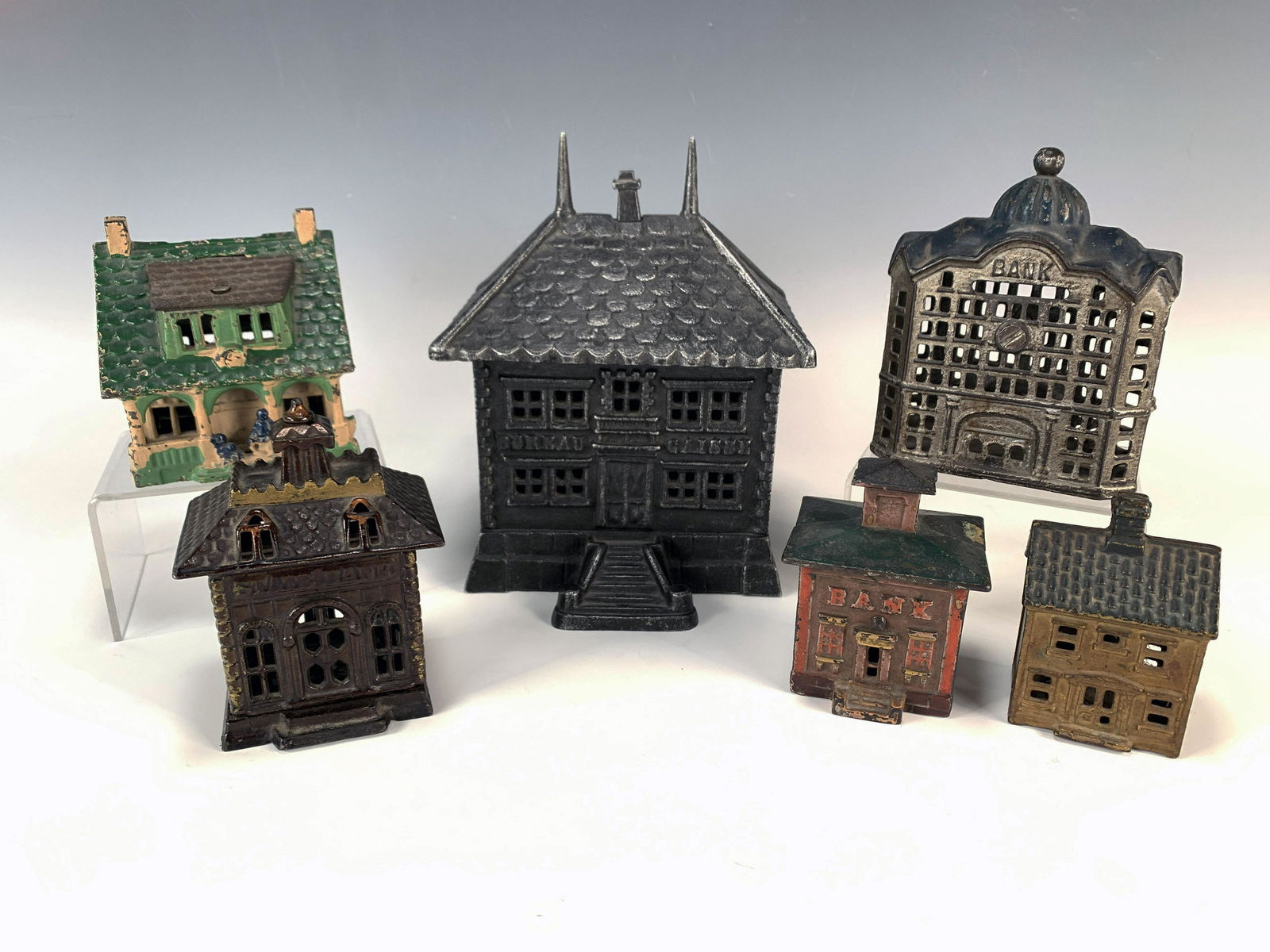 COLLECTION OF ANTIQUE BANK & HOUSE BANKS (1 of 15)