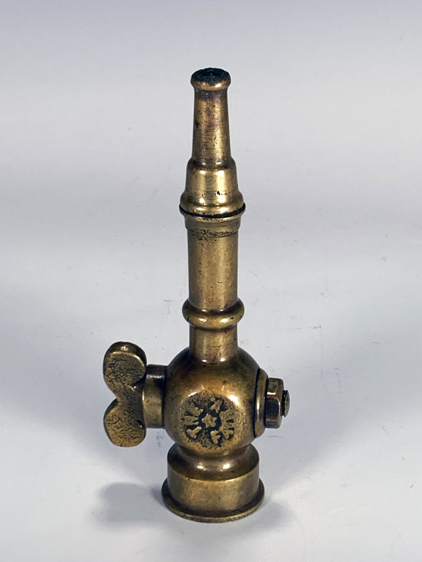VINTAGE BRASS FIRE HOSE NOZZLE (1 of 3)