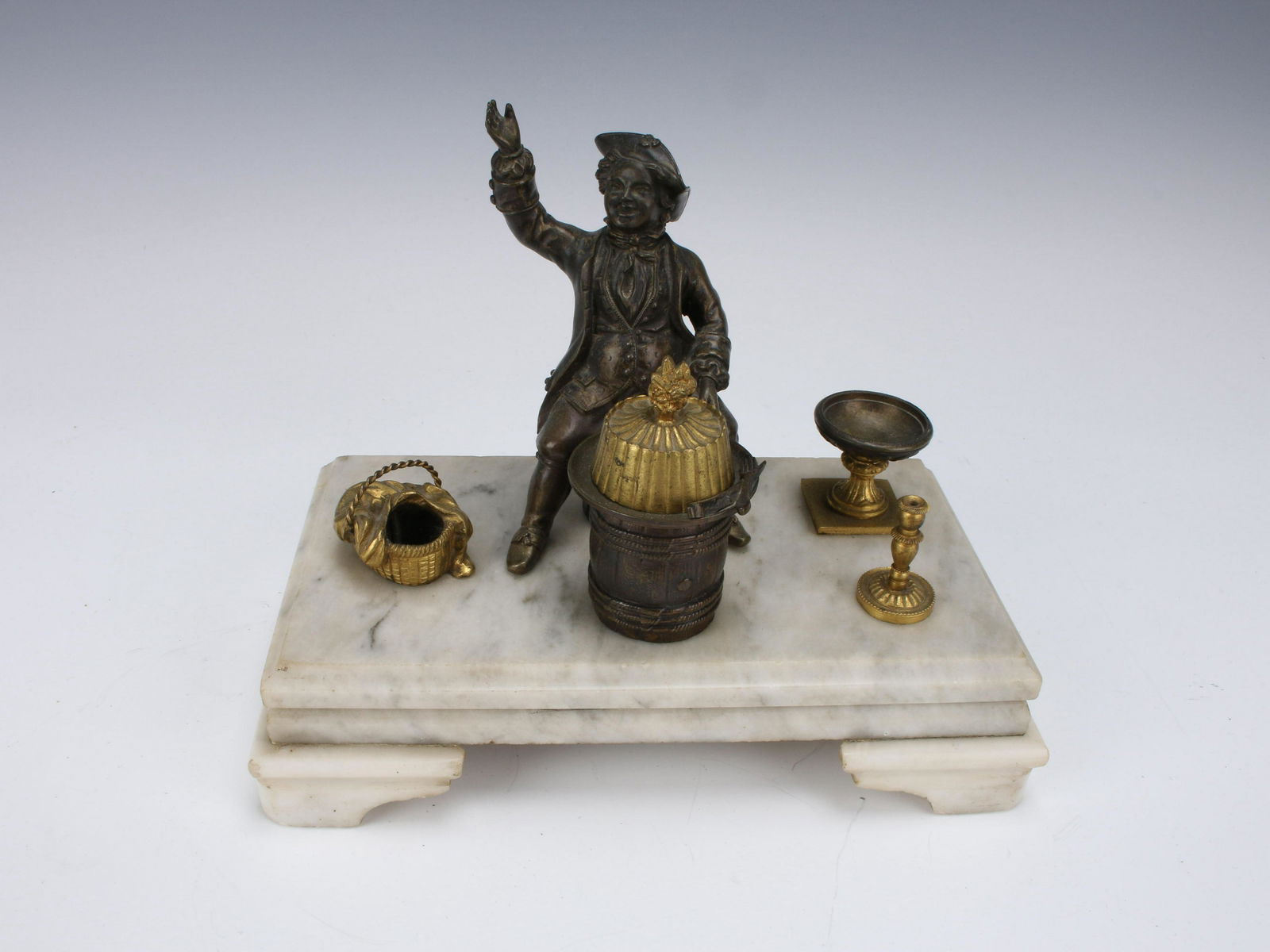 ANTIQUE BRONZE & MARBLE TAVERN MAN INK WELL: ANTIQUE BRONZE & MARBLE TAVERN MAN INK WELL